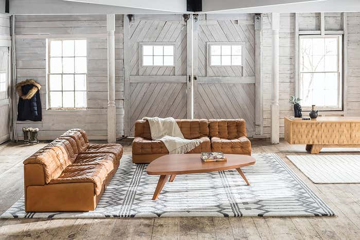 1stdibs: Antiques, Vintage and Mid-Century Modern Furniture, Jewelry