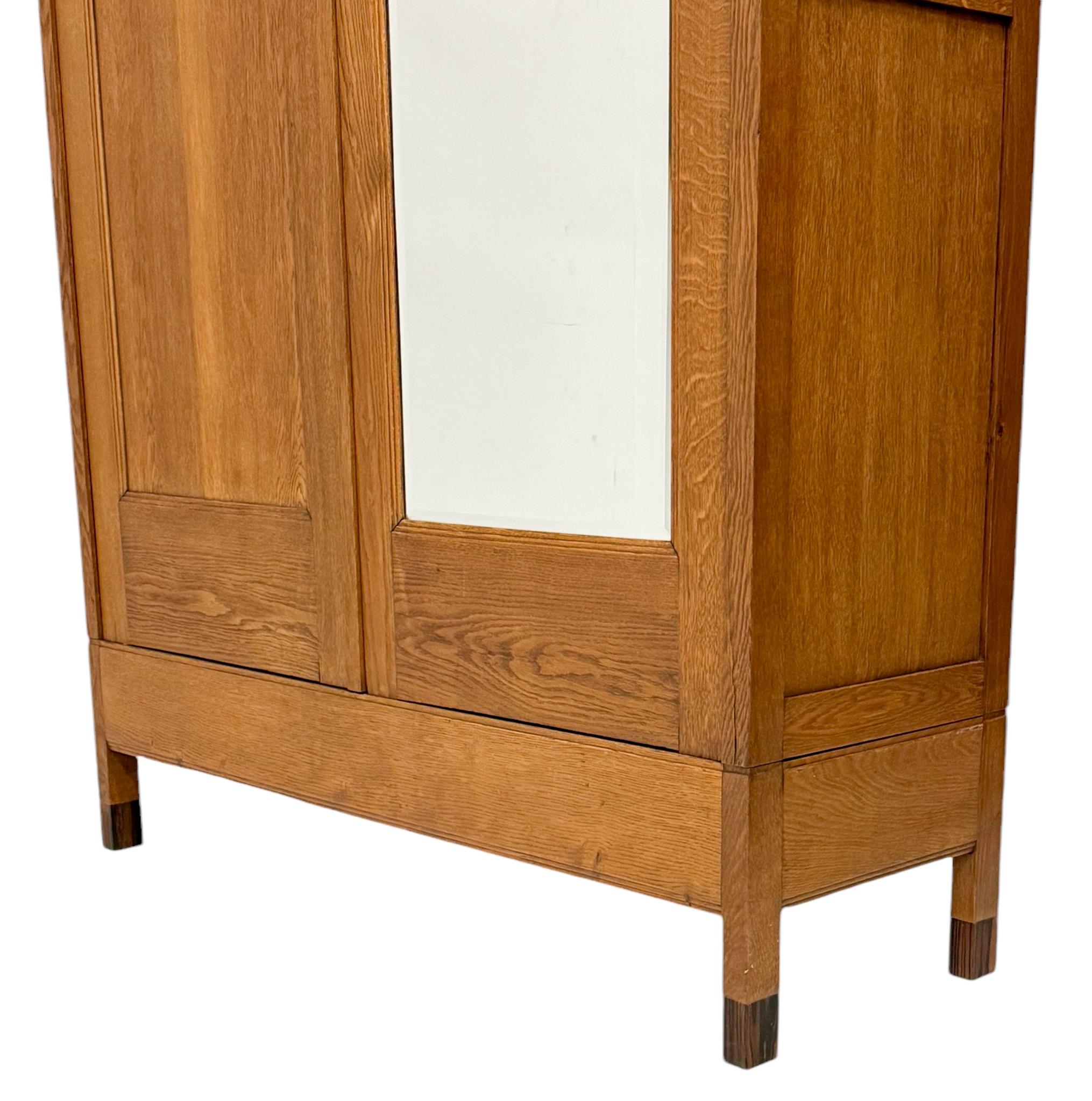 Fa. Armoire ou armoire de l'école d'Amsterdamse Art déco, années 1920 en vente 3