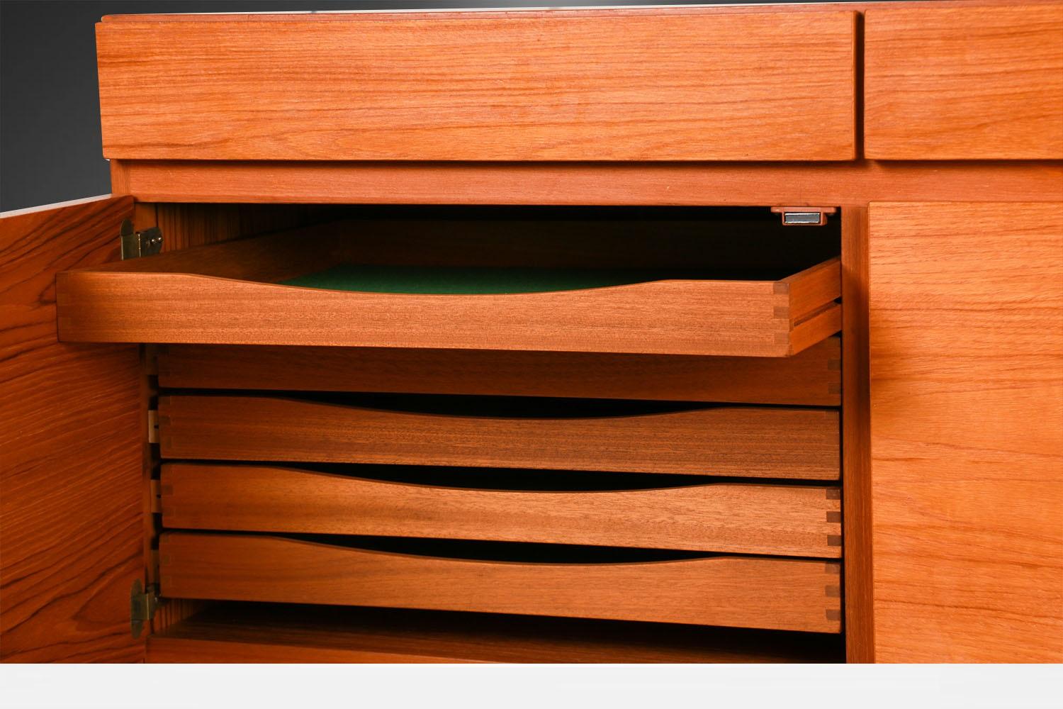Faarup Mid Century Kofod Larsen Model No. 66 Teak Sideboard For Sale 1