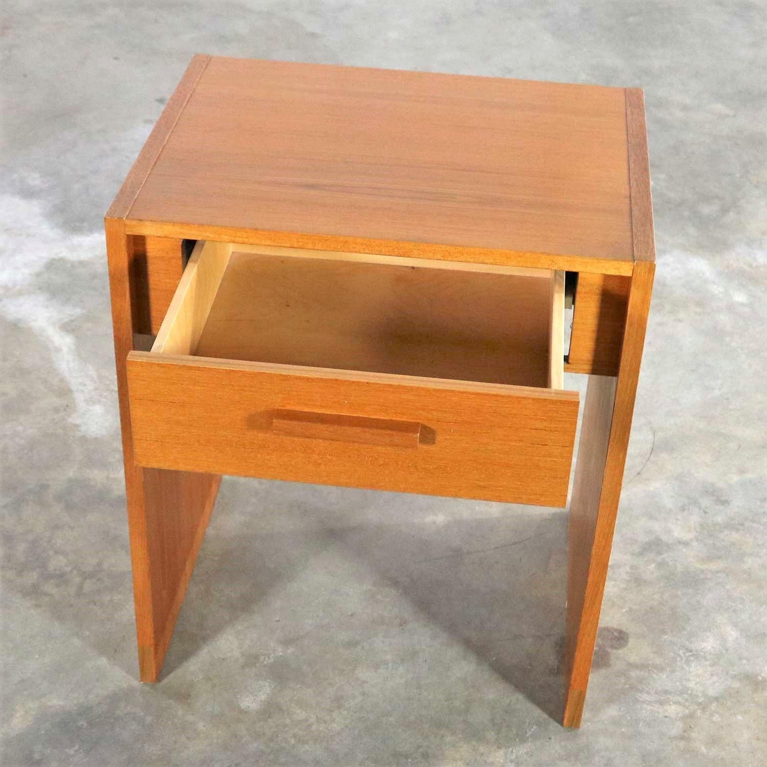 Veneer Faarup Mobelfabrik Scandinavian Modern Teak Single Drawer Nightstand/ Tiny Desk