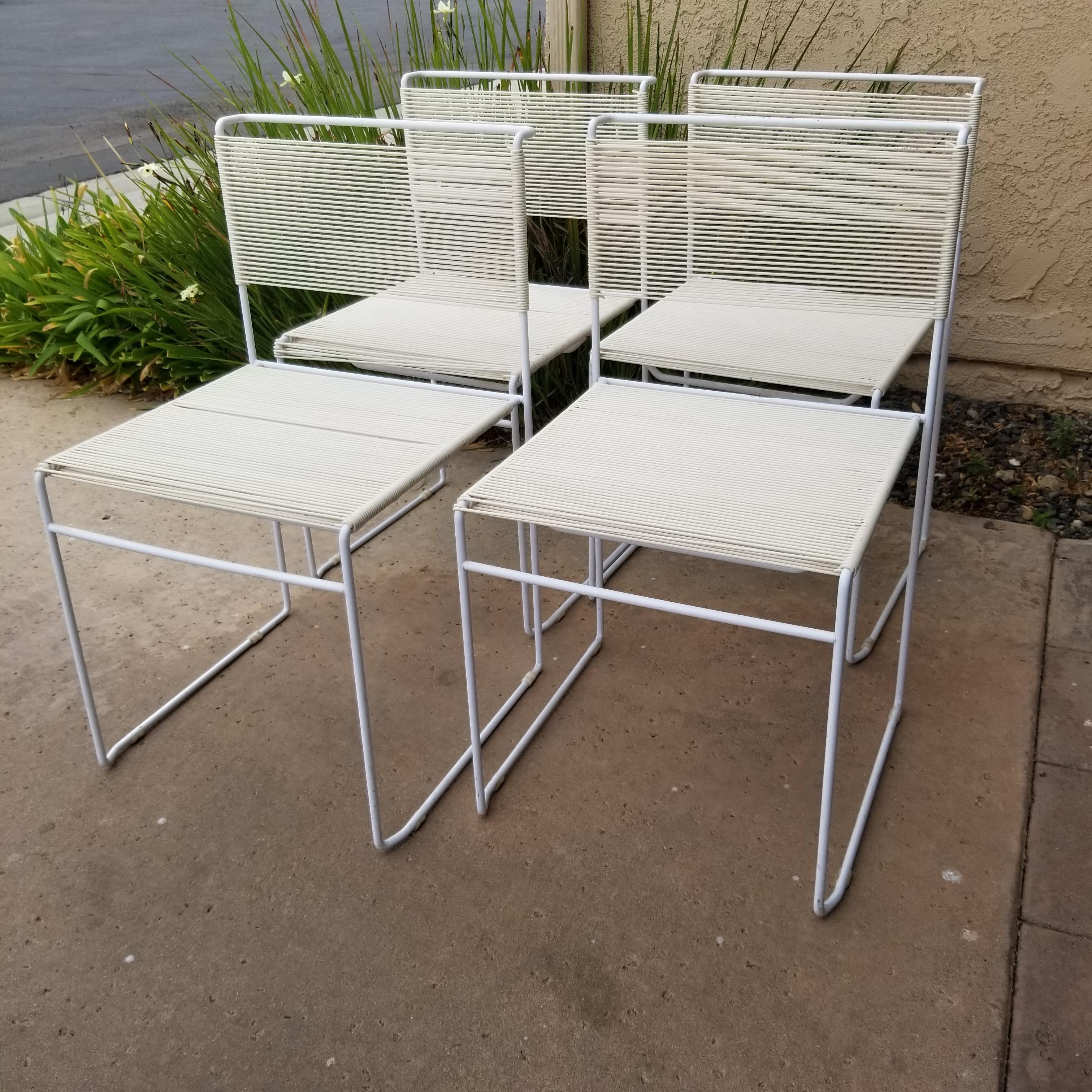 Set of Four White Spaghetti Chairs by Giandomenico Belotti  Flyline ITALY 1970s In Good Condition In Chula Vista, CA