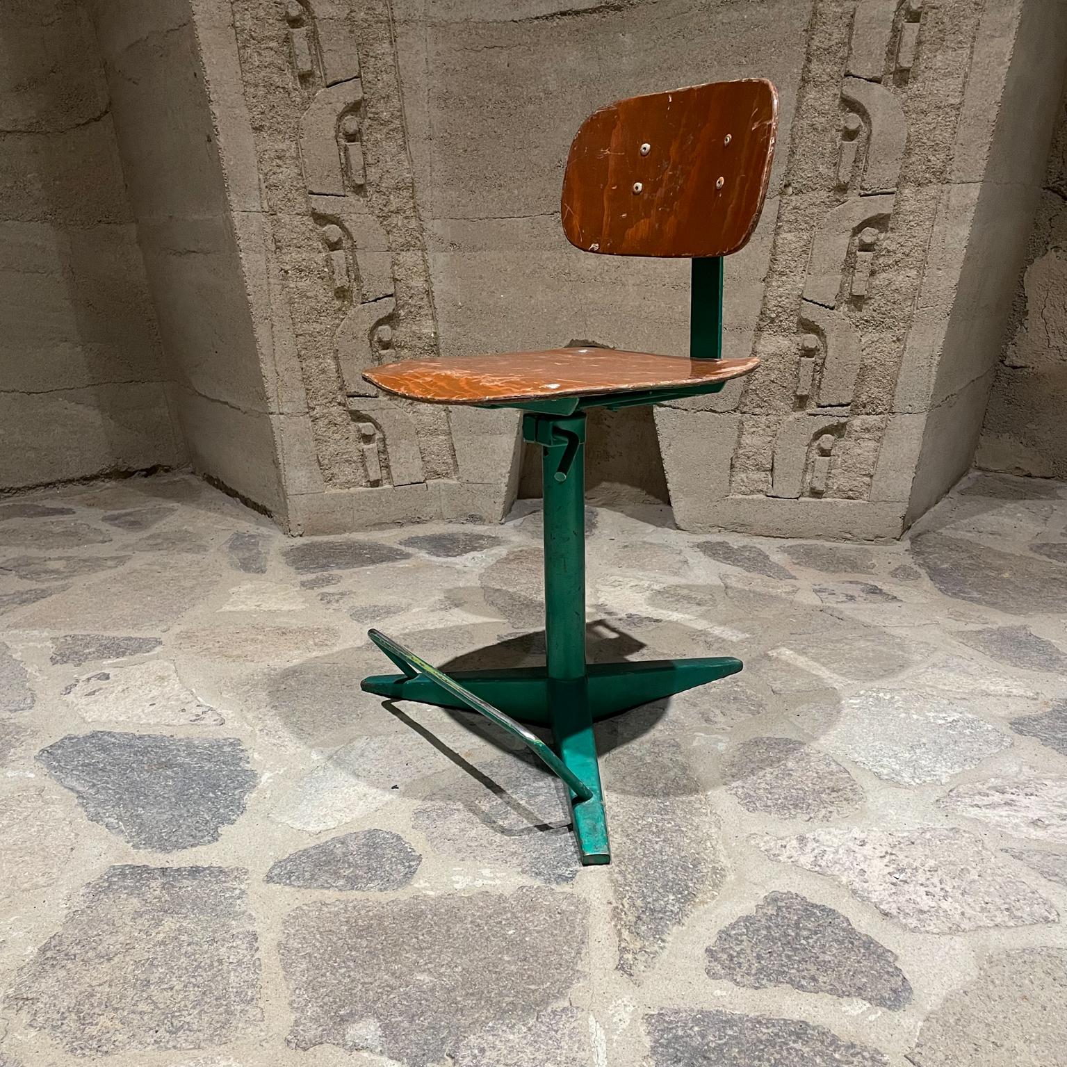 Mid-Century Modern Fab French Prouve 1950s Style Green Office Chair Plywood Tripod Base + Footrest For Sale