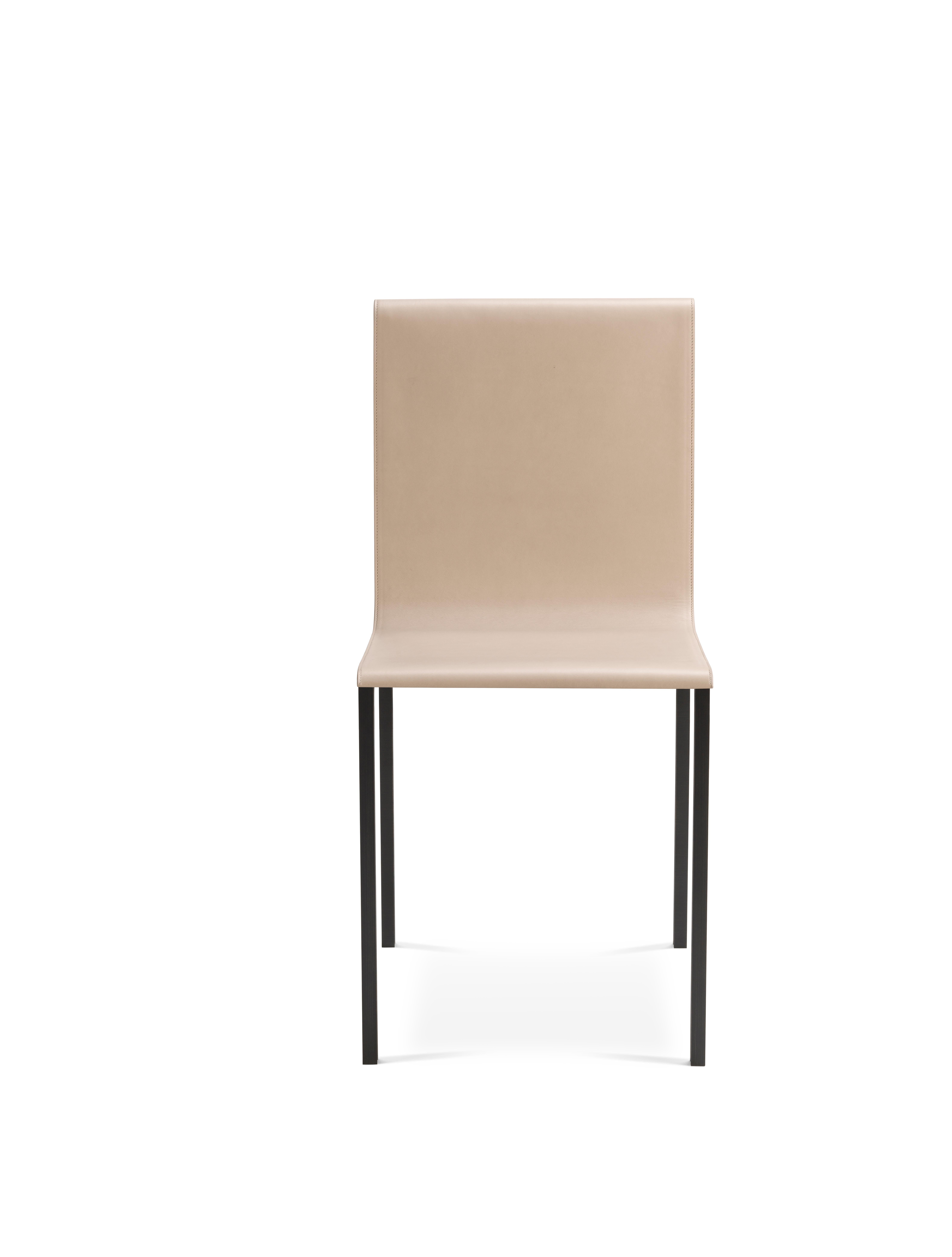 Italian Fabbrica Chair Hardleather Nocciola and Burnished Brass Strcuture, Made in Italy For Sale