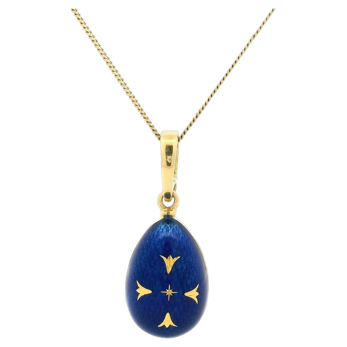 Faberg�é 18 Karat Yellow Gold Enamel Egg Pendant