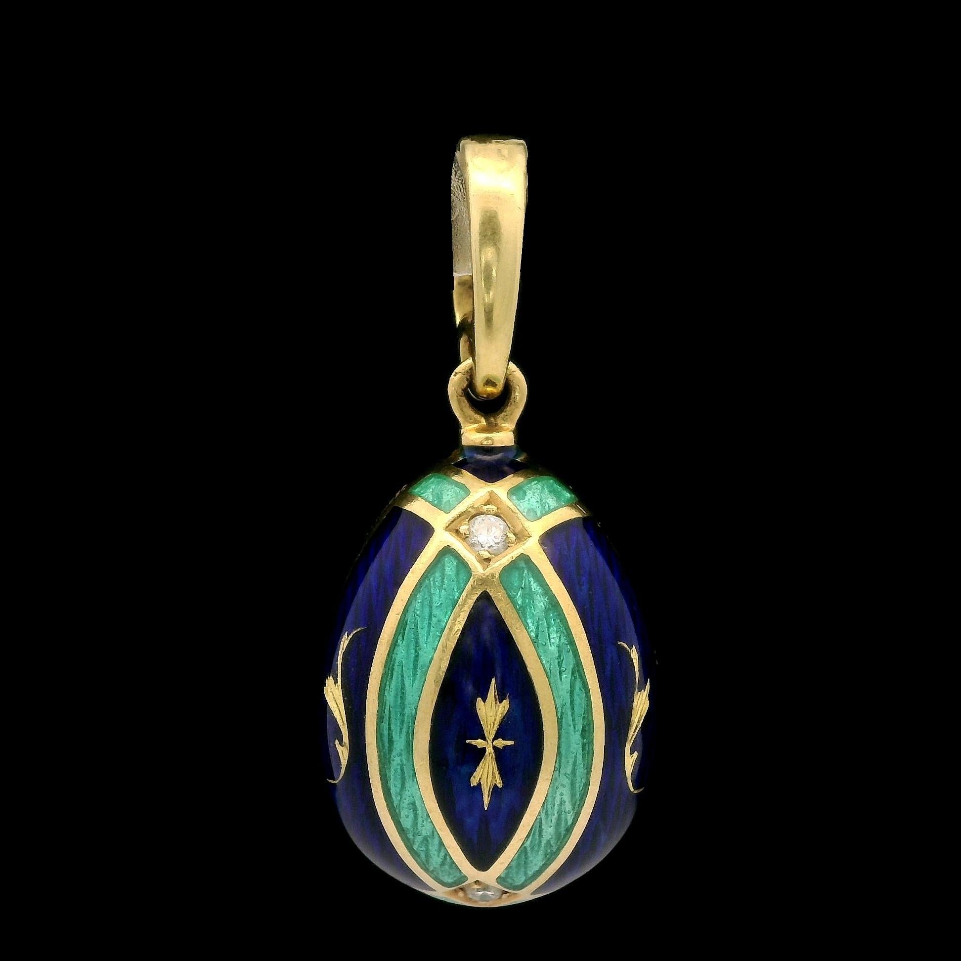 Fabergé Or 18k Diamant Guilloché Bleu et Vert Pendentif Oeuf Enhancer en émail en vente 3