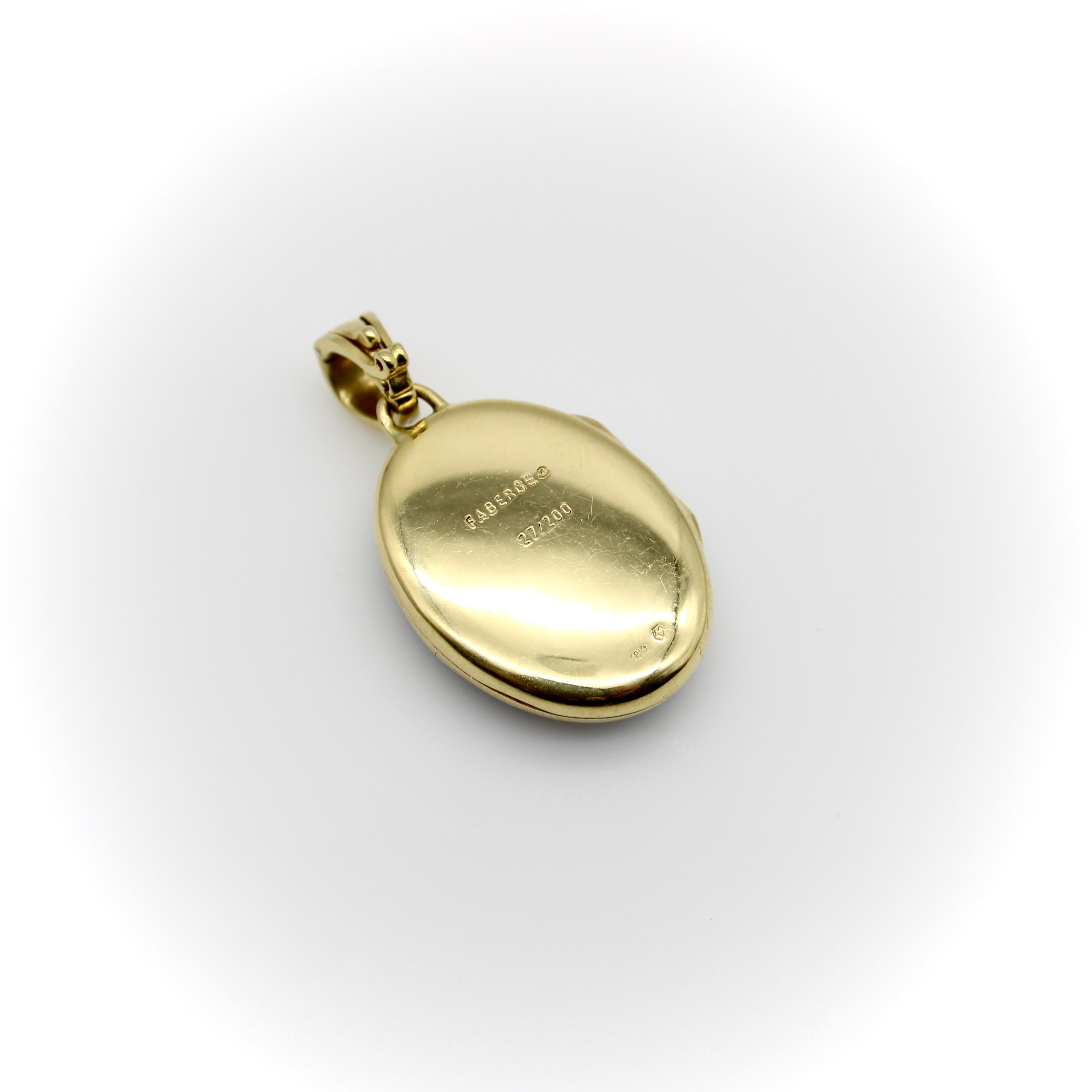 Médaillon en or 18K émaillé guilloché de diamants de Fabergé par Victor Mayer en vente 4