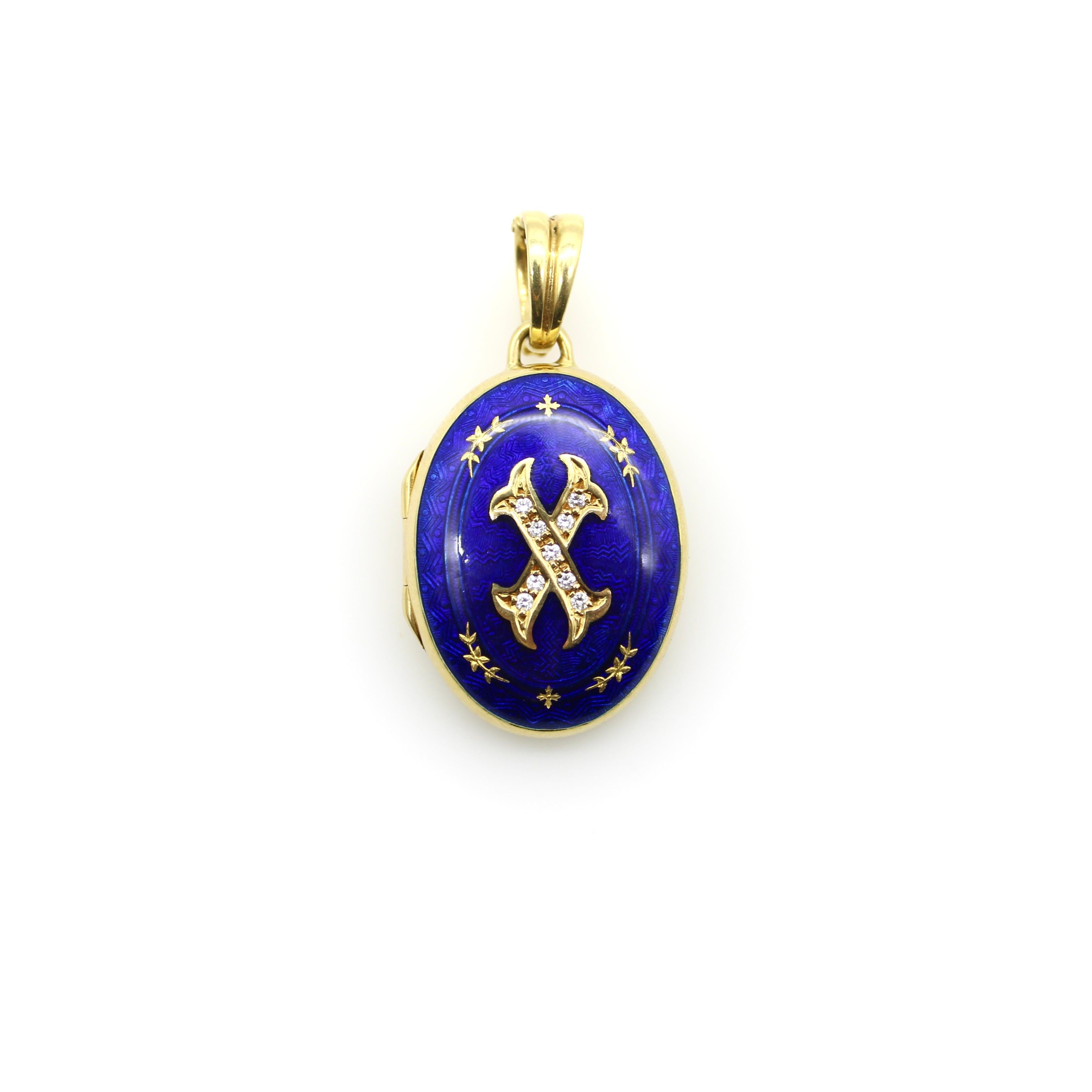 Moderne Médaillon en or 18K émaillé guilloché de diamants de Fabergé par Victor Mayer en vente