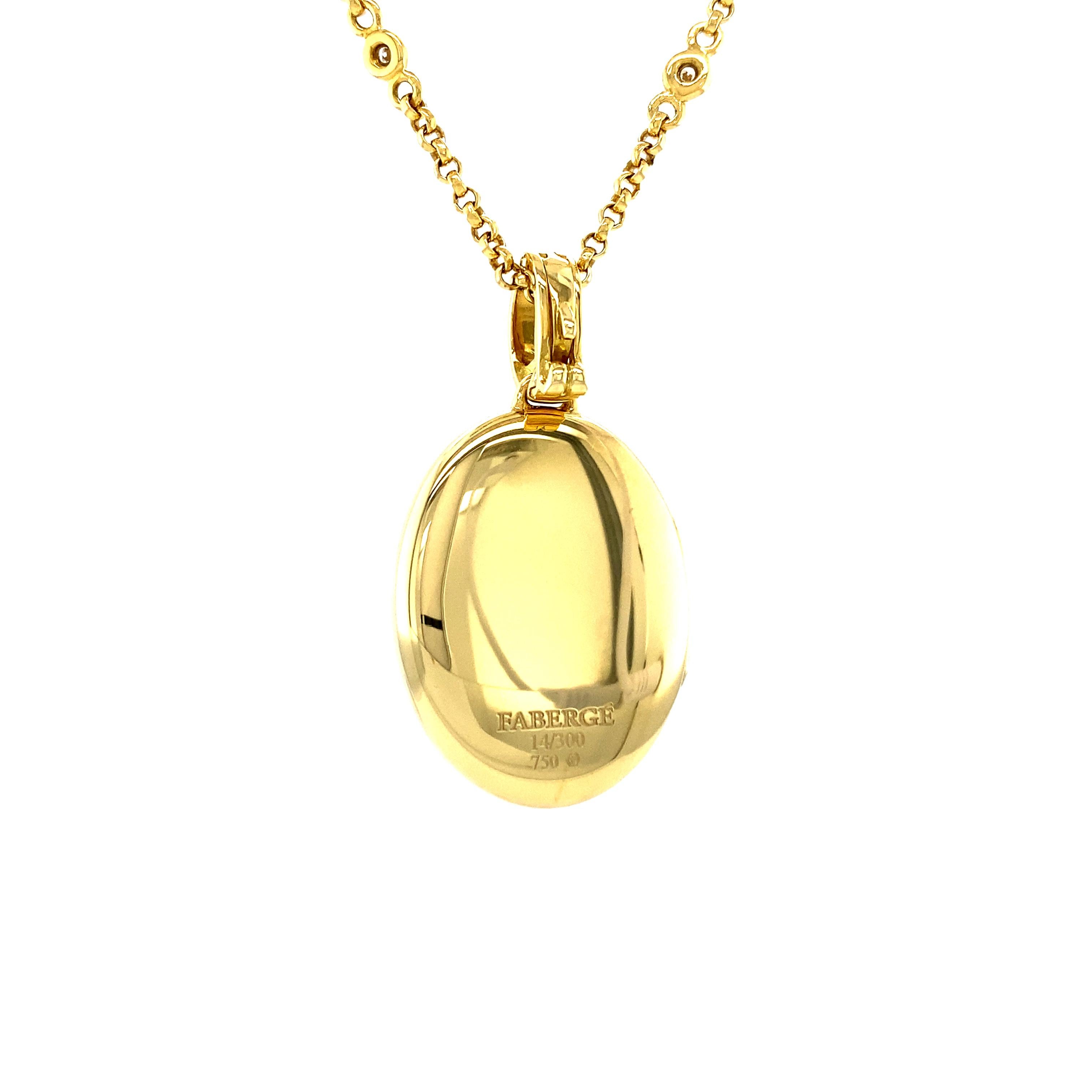 Fabergé or jaune 18k pendentif médaillon ovale en émail bleu 10 diamants total 0, 12c Excellent état - En vente à Pforzheim, DE