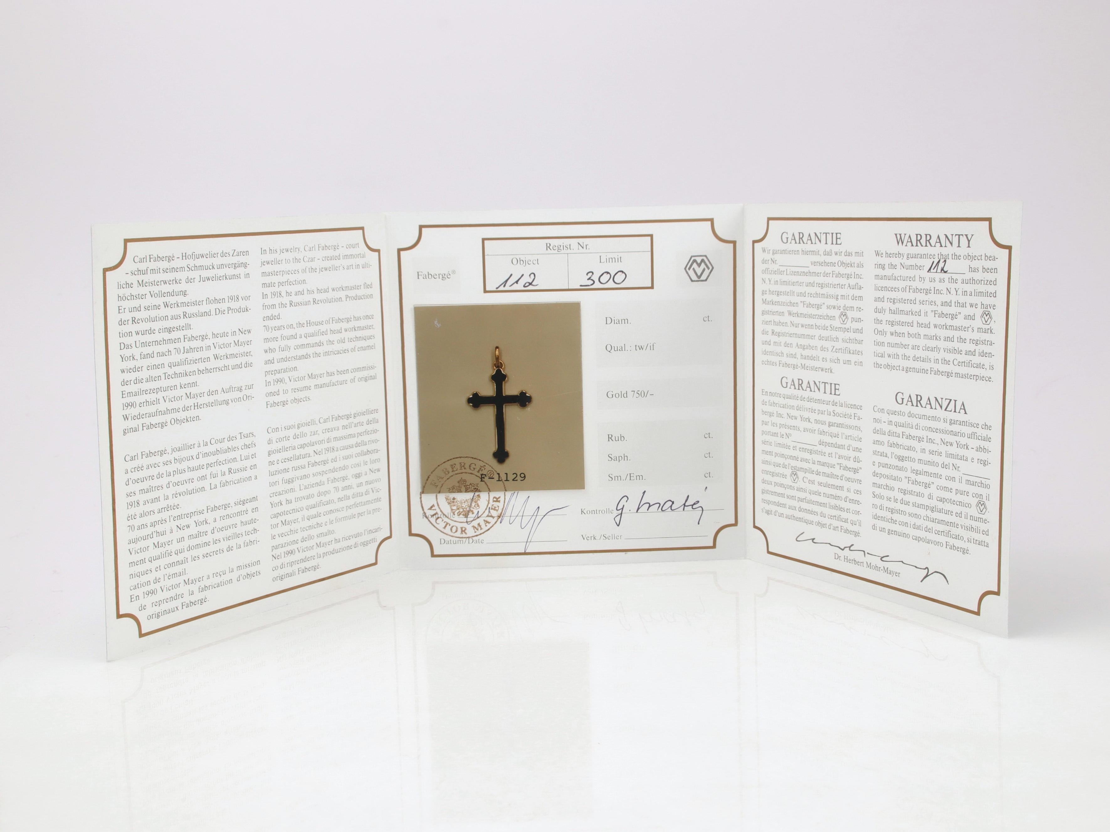 Ciondolo a croce in oro giallo 18k Fabergé con smalto blu reale Guilloche Enhancer Bale in vendita 4