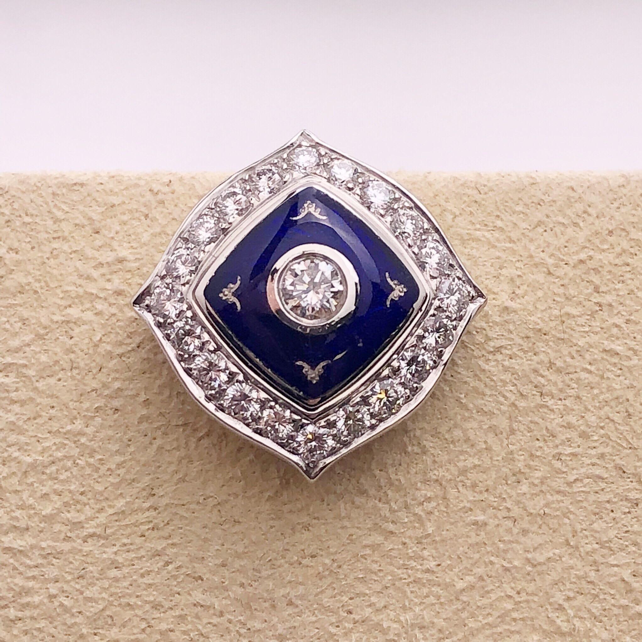 Moderne moderne Faberge-Diamant-Ohrringe aus preußischer blauer Emaille (Rundschliff) im Angebot