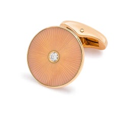 Gemelli Modern Fabergé in oro 18 carati con smalto color pesca e diamante centrale