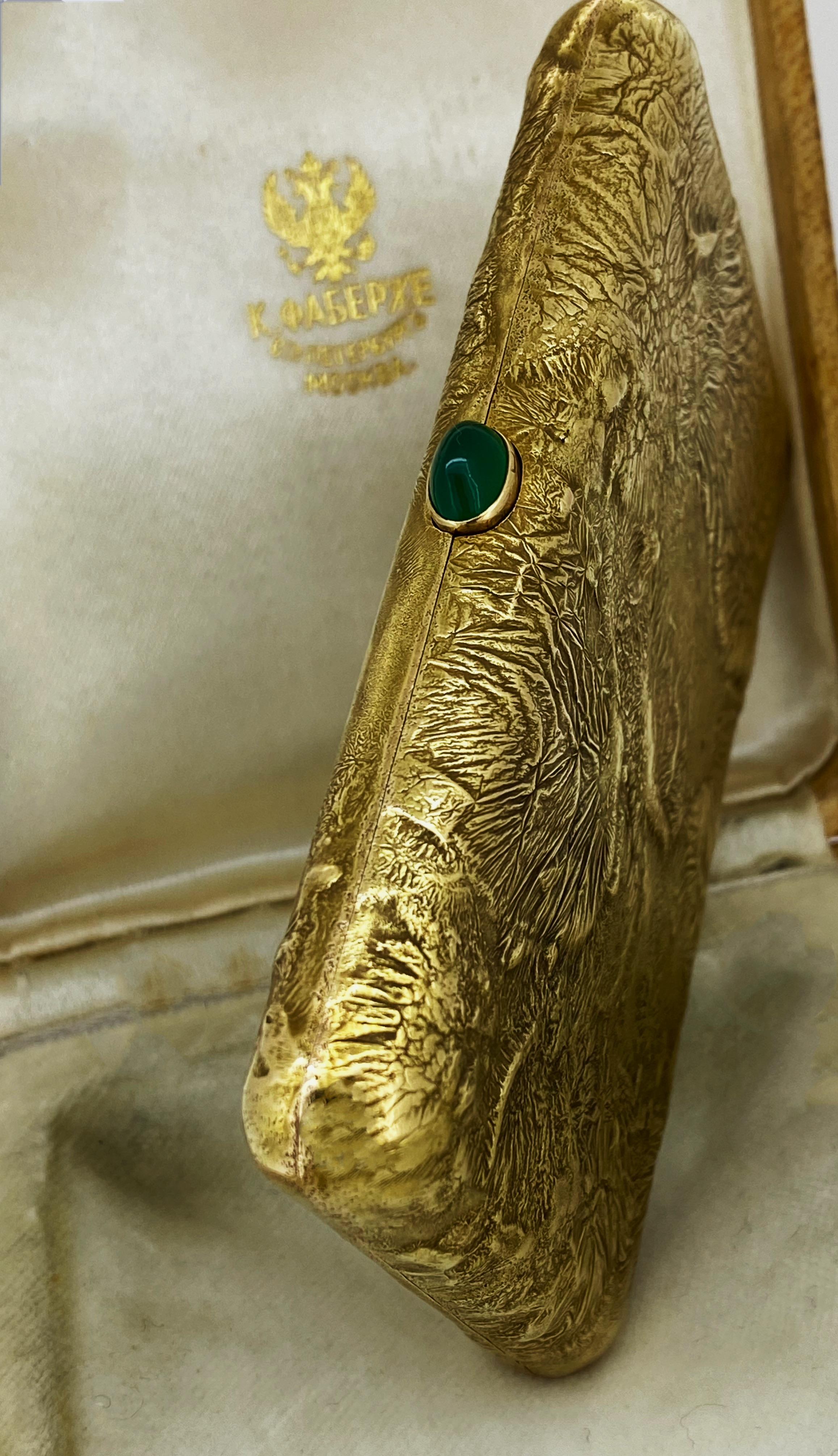 Fabergé 56 (14ct) Gold Samorodok Cigarette Case, St Petersburg, c1908-1917, V.B. For Sale 9