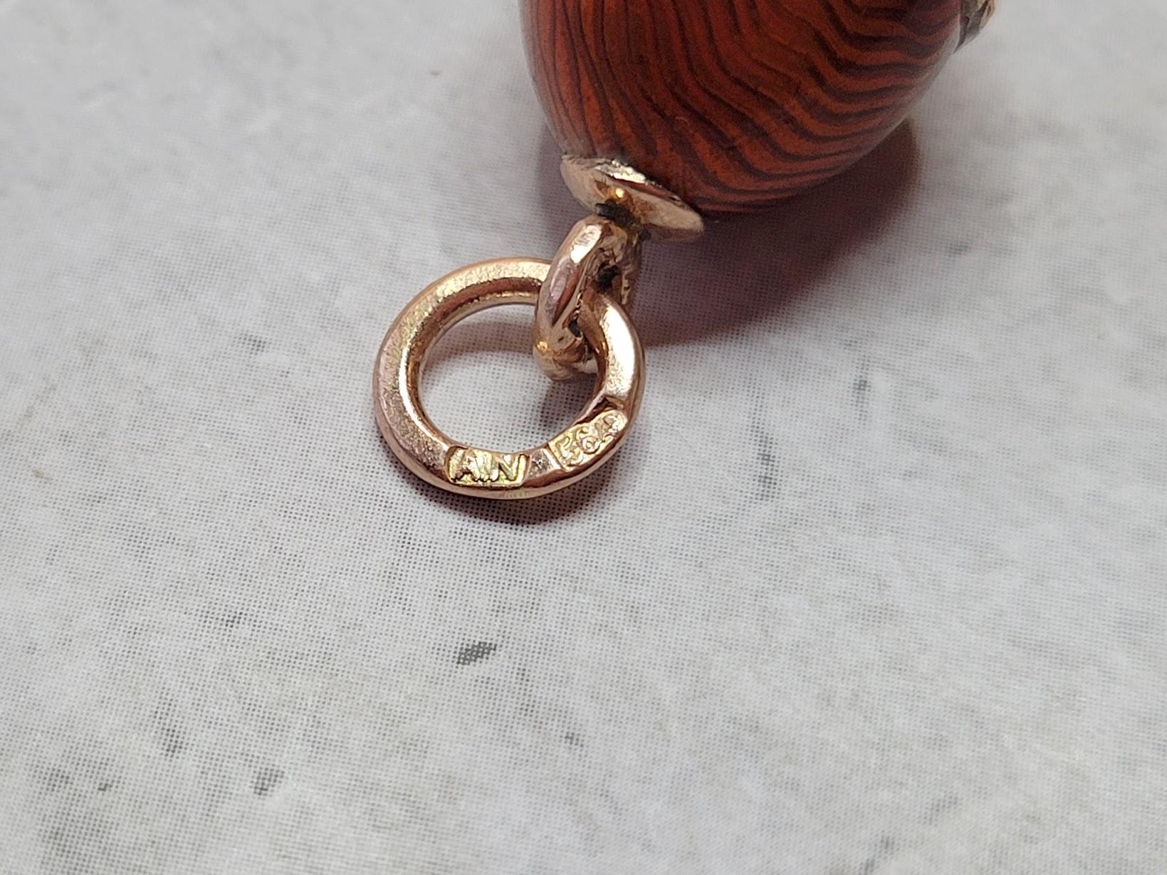 Pendentif en forme d'œuf en or guilloché Imperial Gold ancien de Fabergé, par Anders Johan Nevalainen en vente 3