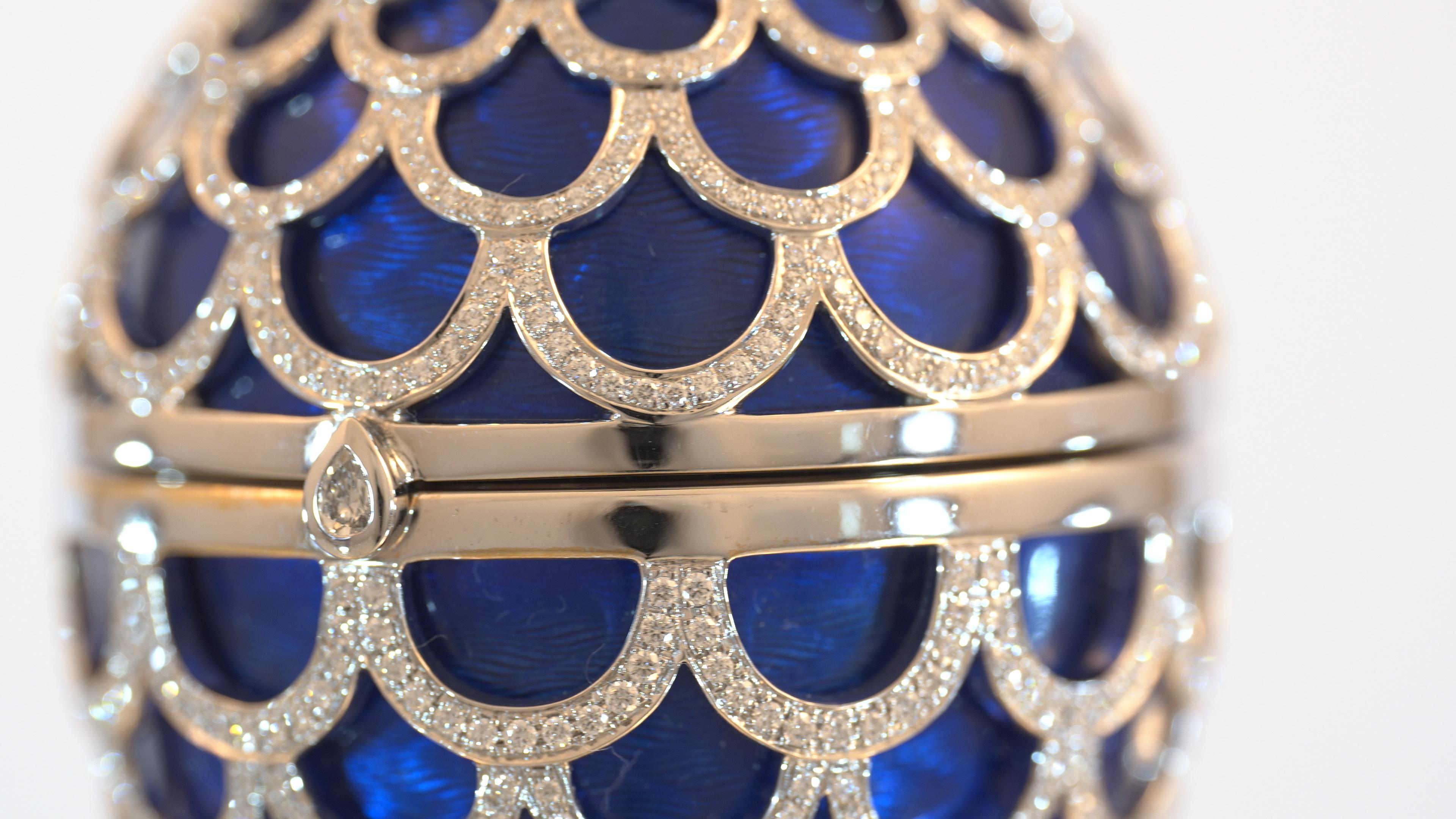 Fabergé Chicken-Egg, White Gold, Medium Blue Enamel, 1.582 Diamonds, Ruby, Pearl For Sale 5