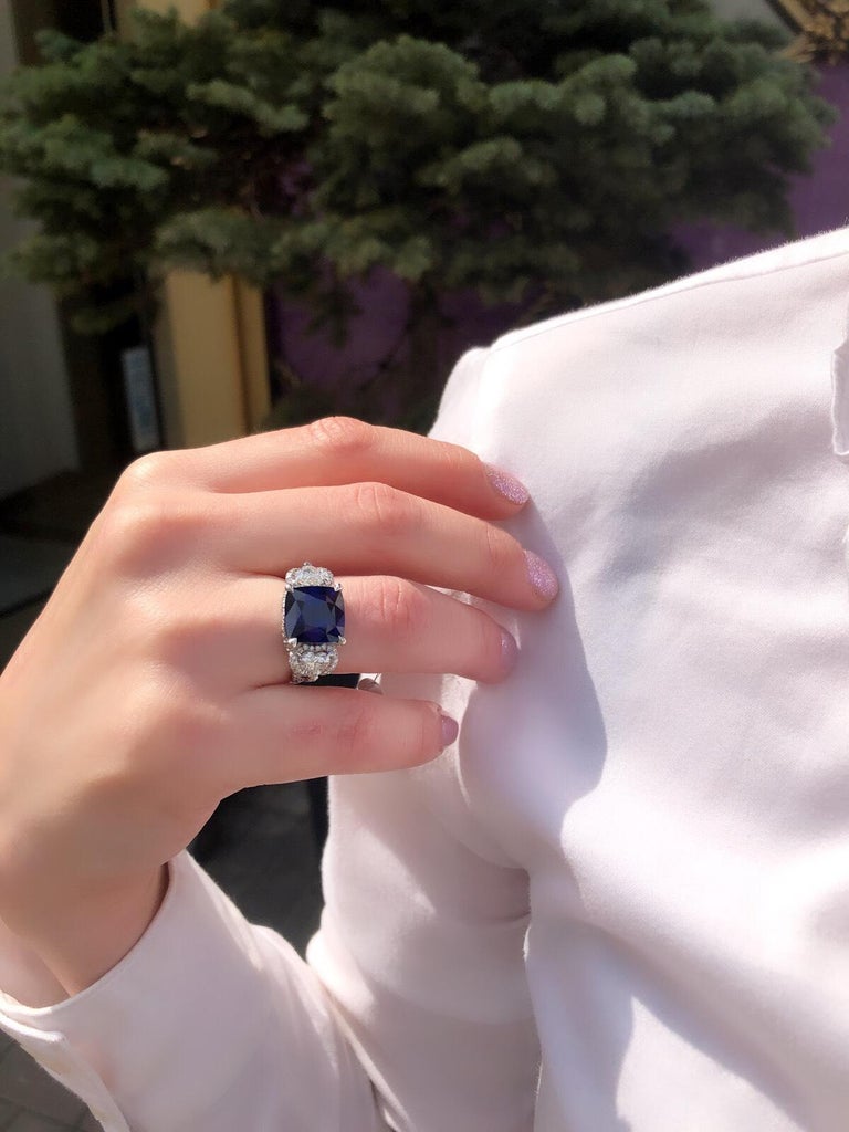 Belle Époque Fabergé Collection Three Colors of Love Gubelin Cert 6.01 Carat Sapphire Ring For Sale
