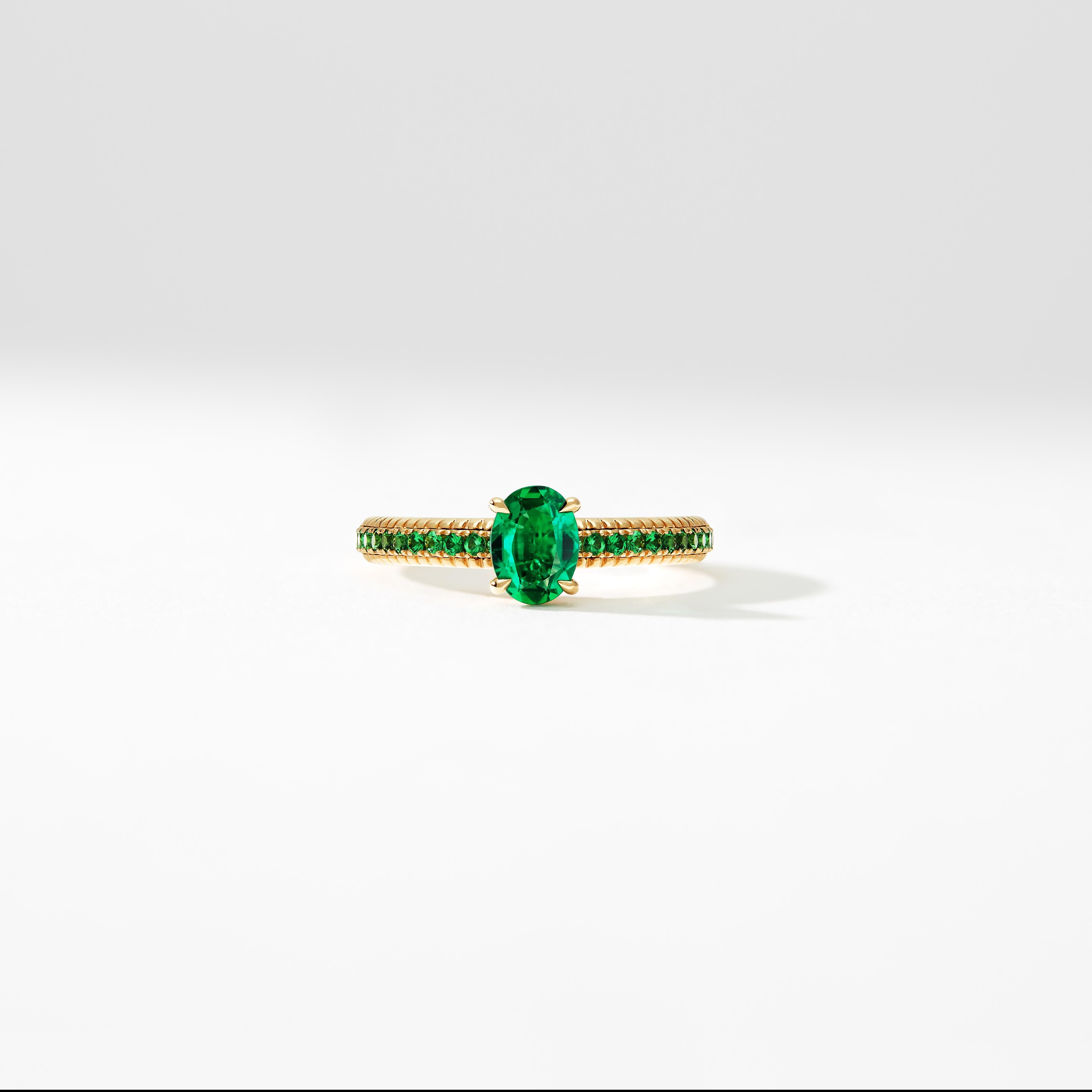 For Sale:  Fabergé Colours of Love Gold Emerald Fluted Ring with Tsavorite Garnet Shoulders 4