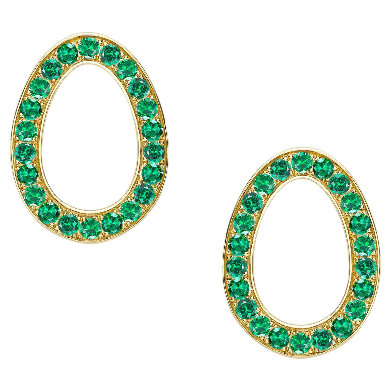 Fabergé Clous d'oreilles en or jaune et émeraude couleur œuf Sasha « Colours of Love » en vente