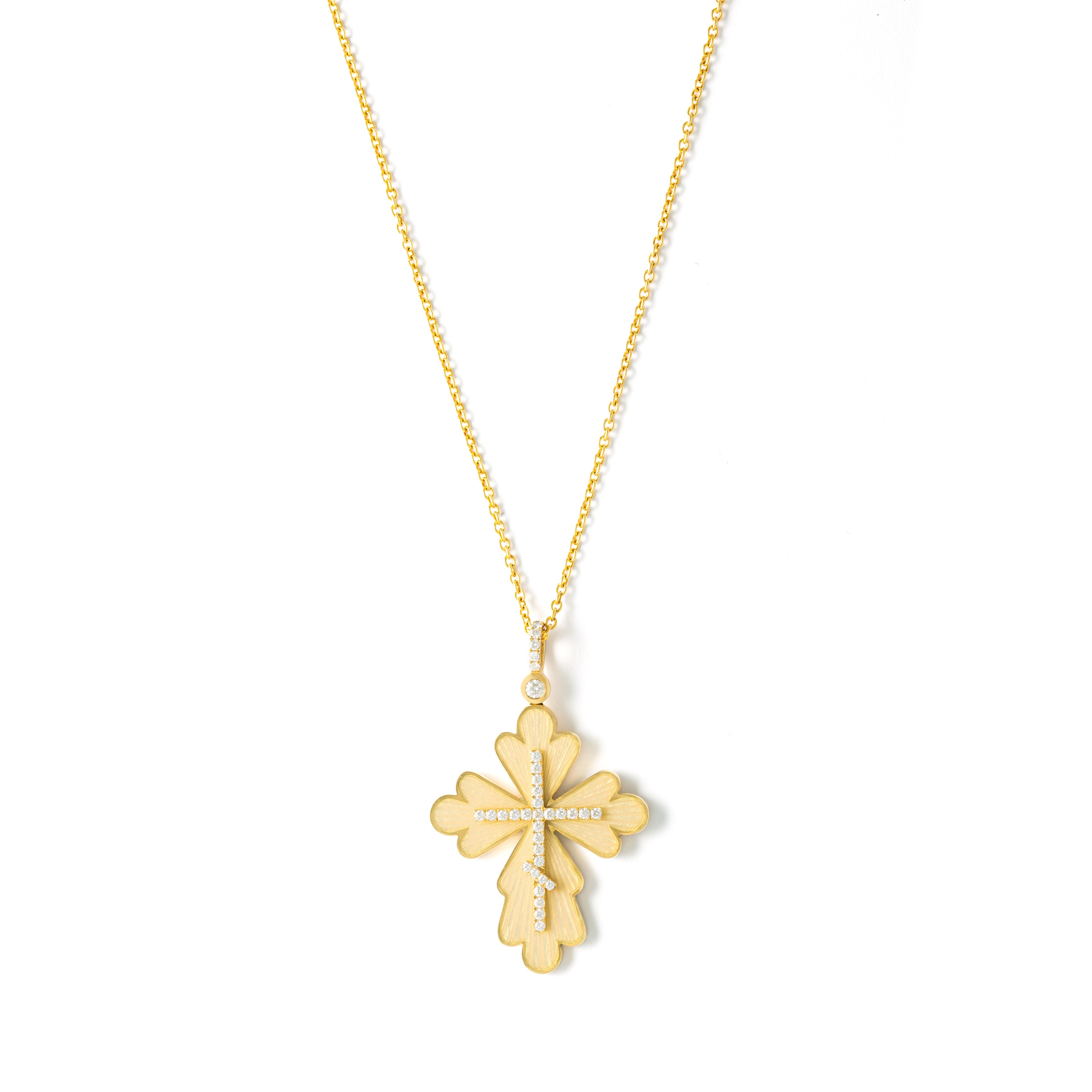 Fabergé Diamond Yellow Gold 18K Cross Pendant Necklace

Dia 1-Round-0,07ct VS1, 
Dia 34-Round-0,29ct VS1, 
Enamel 4-0,25 ct  

Lenght Pendant, 3.90 cm, Width Pendant: 2.40 cm
Length Chain: 44.50 cm up to 49.50 cm
