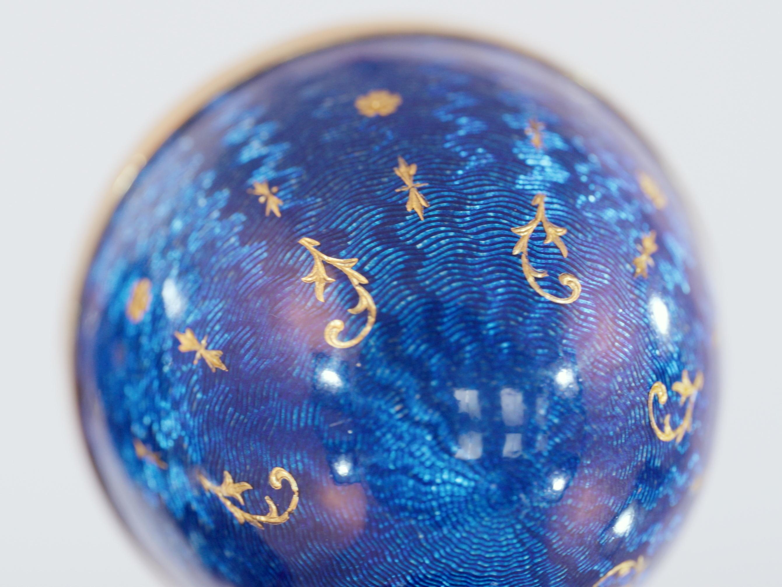 Fabergé Egg Object 18 K Yellow Gold Blue Guilloche Enamel Paillons Ruby Cabochon For Sale 1