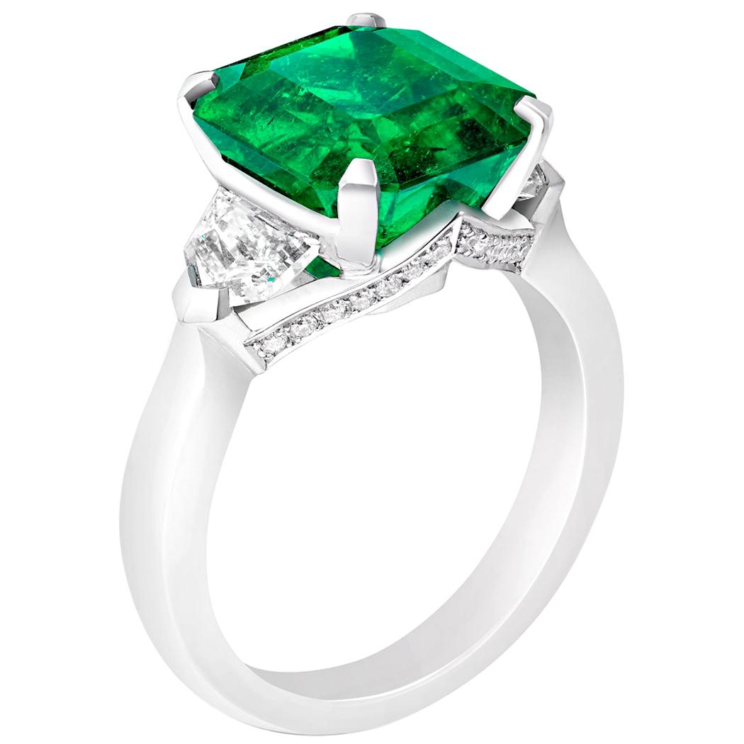 Fabergé Emerald Ring For Sale