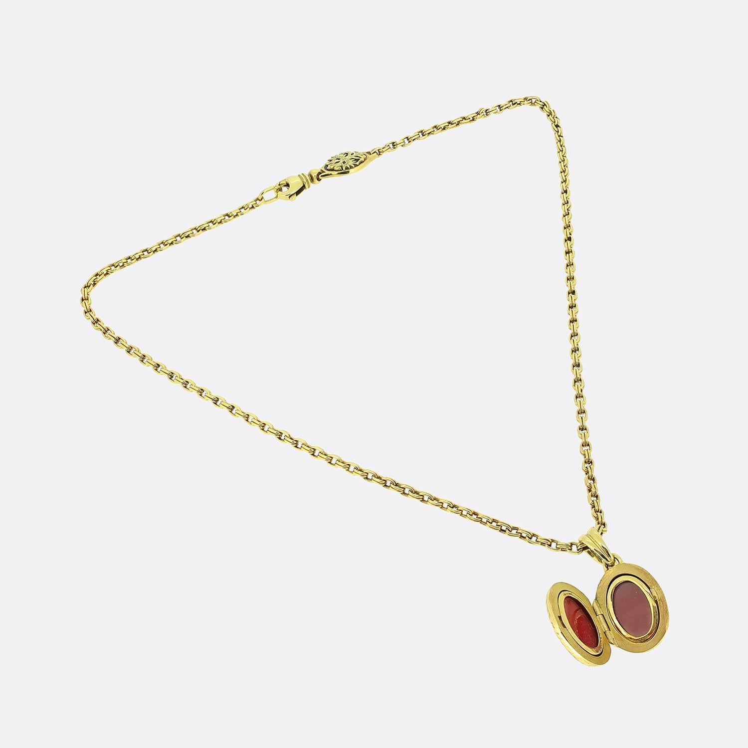 Collana con ciondolo in smalto e diamanti di Fabergé In condizioni buone in vendita a London, GB