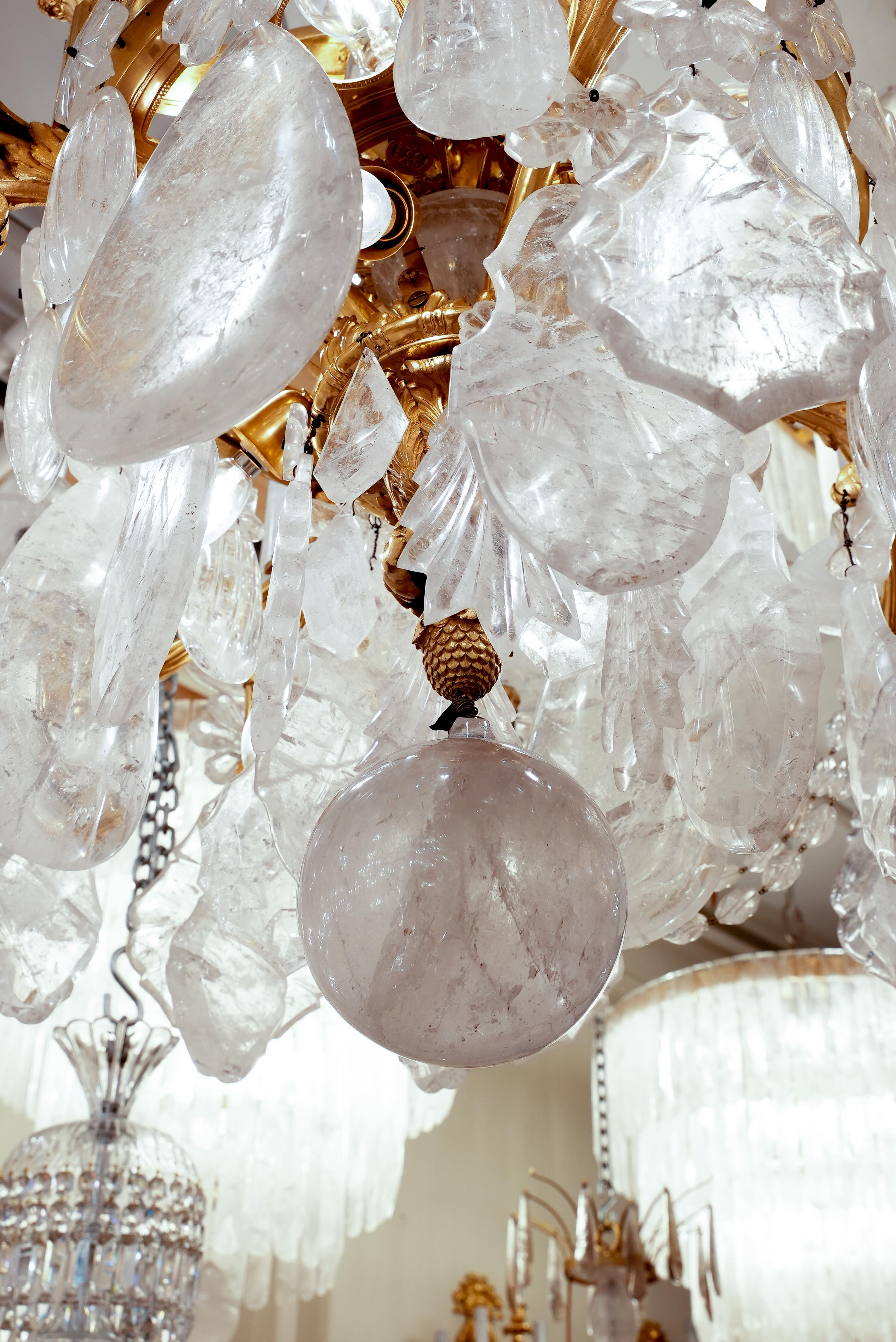 Fabergé  Bronce francés  &  Ara�ña de cristal de roca  38 luces 3
