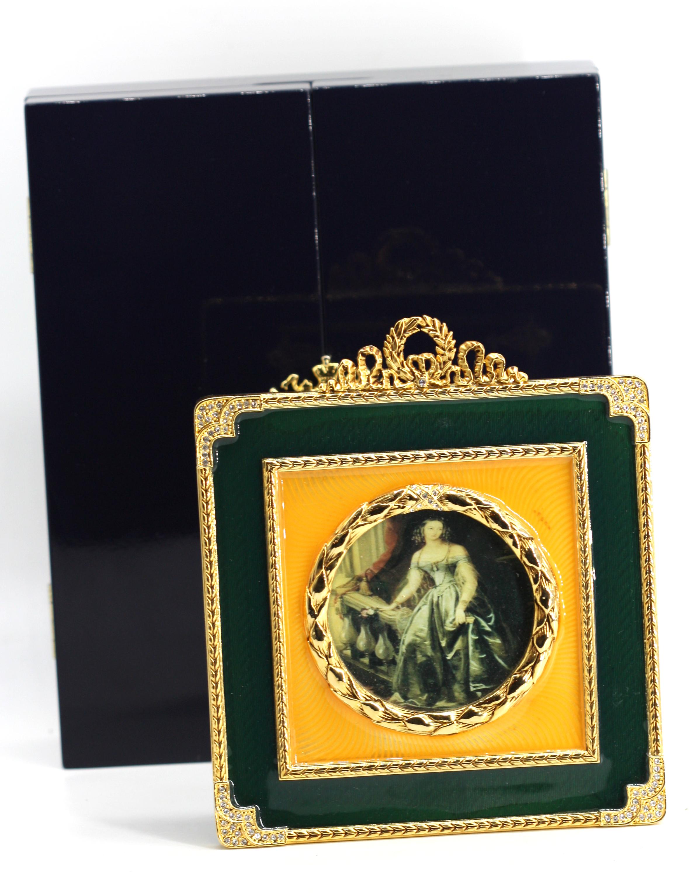Marco de fotos Faberge de metal dorado y esmalte siglo XX en venta