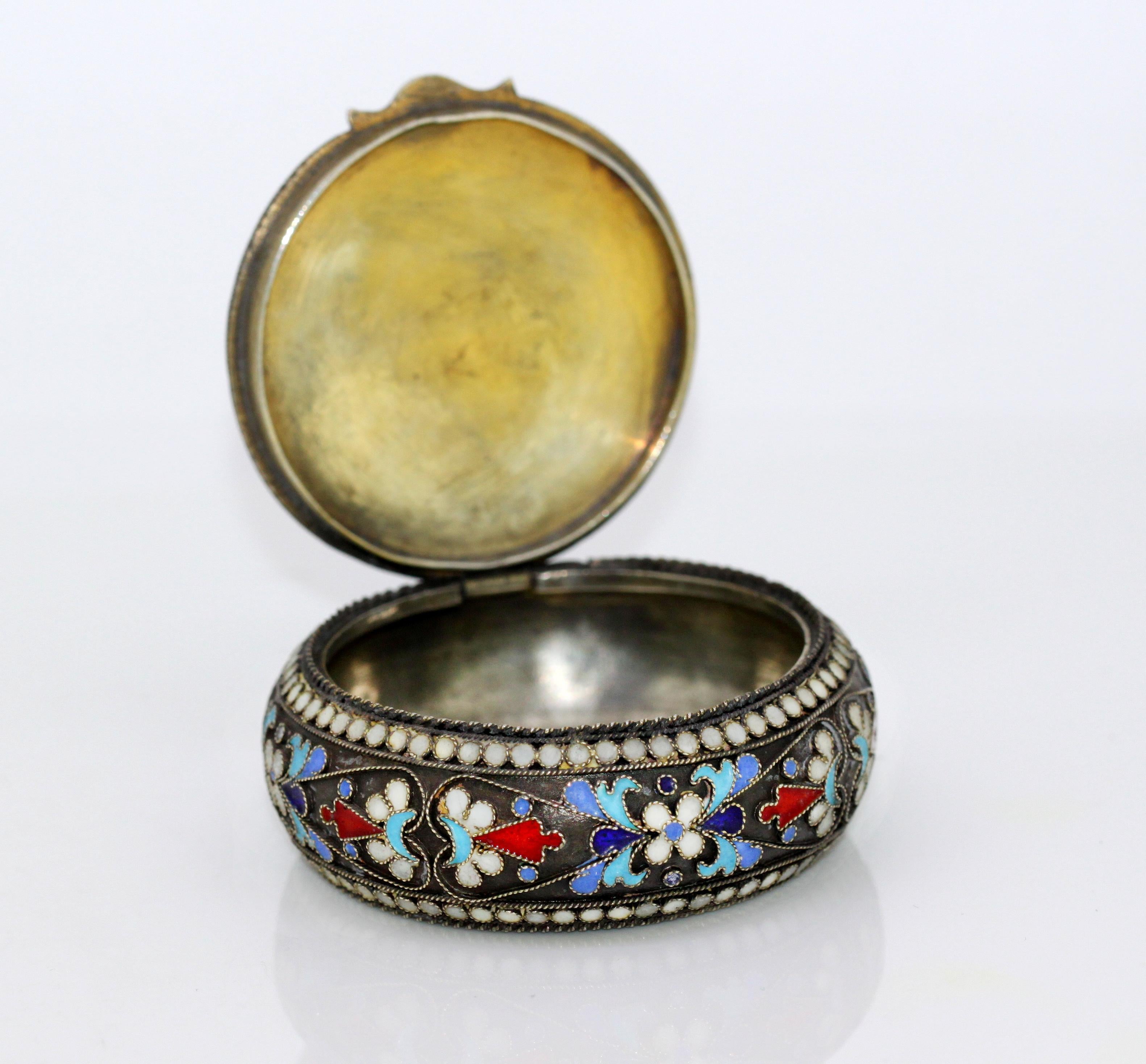 Women's or Men's Fabergé 'Hjalmar Armfelt - ЯА' Russian Silver and Cloisonne Enamel Pill Box