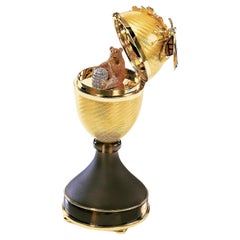Fabergé Honey Bear-Egg, 18k Gold, Gold Enamel, Diamonds, Smoky Quartz, Citrines