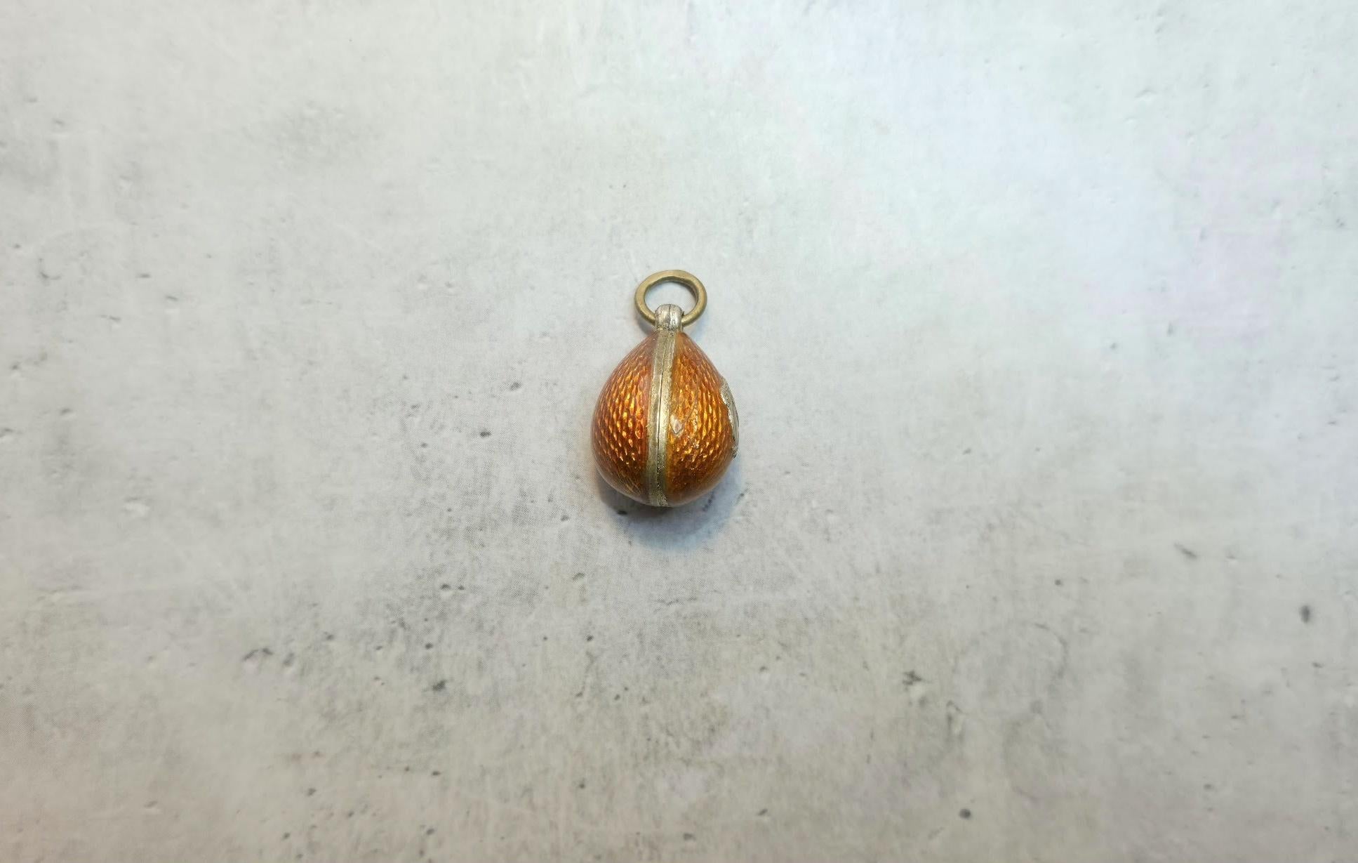 Faberge Pendentif œuf en émail guilloché impérial Oiseau, maître d'œuvre Alfred Thielemann Unisexe en vente