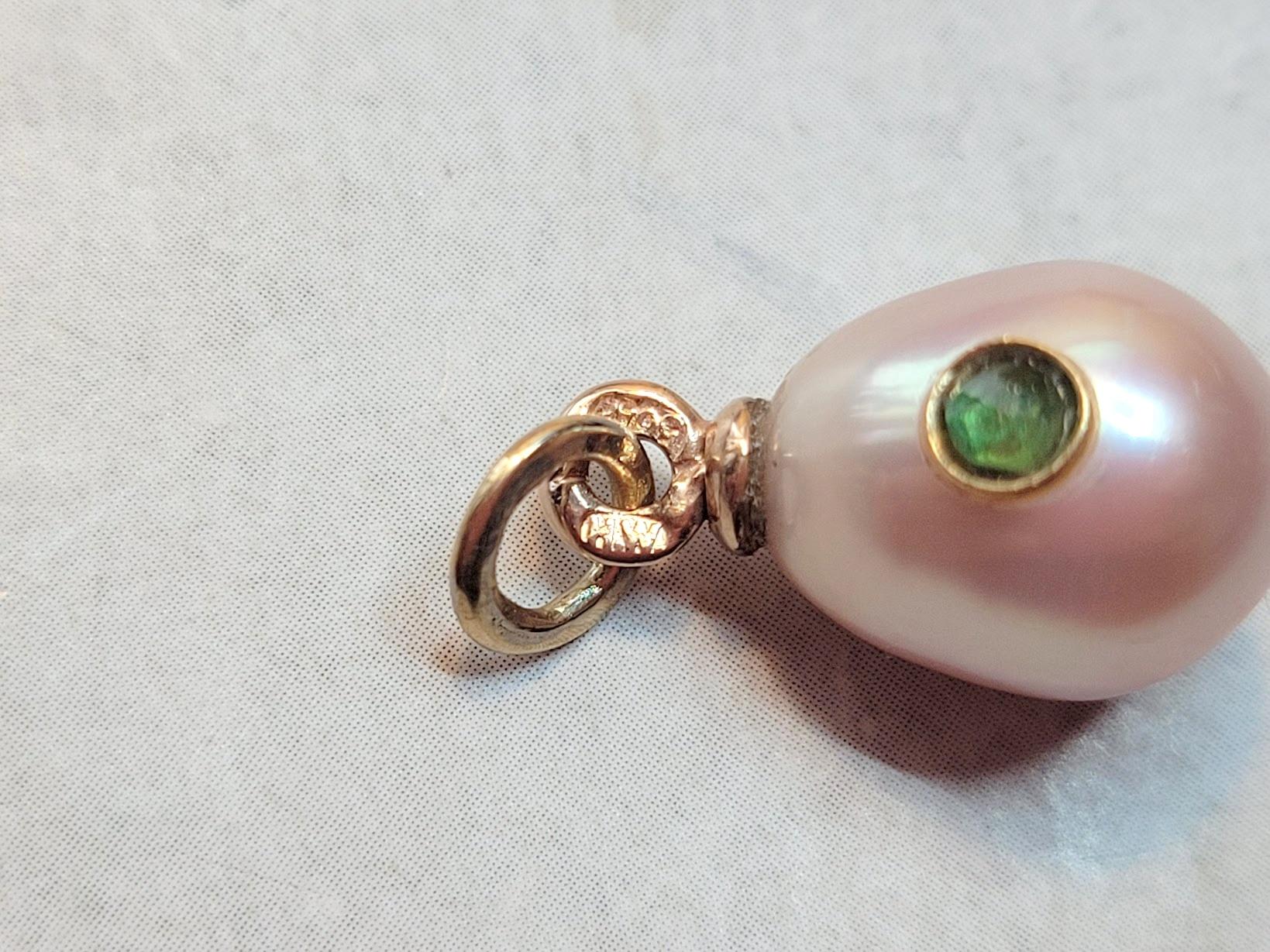 Fabergé Imperial Pearl Emerald Gold Egg Pendant by Henrik Wigström 3