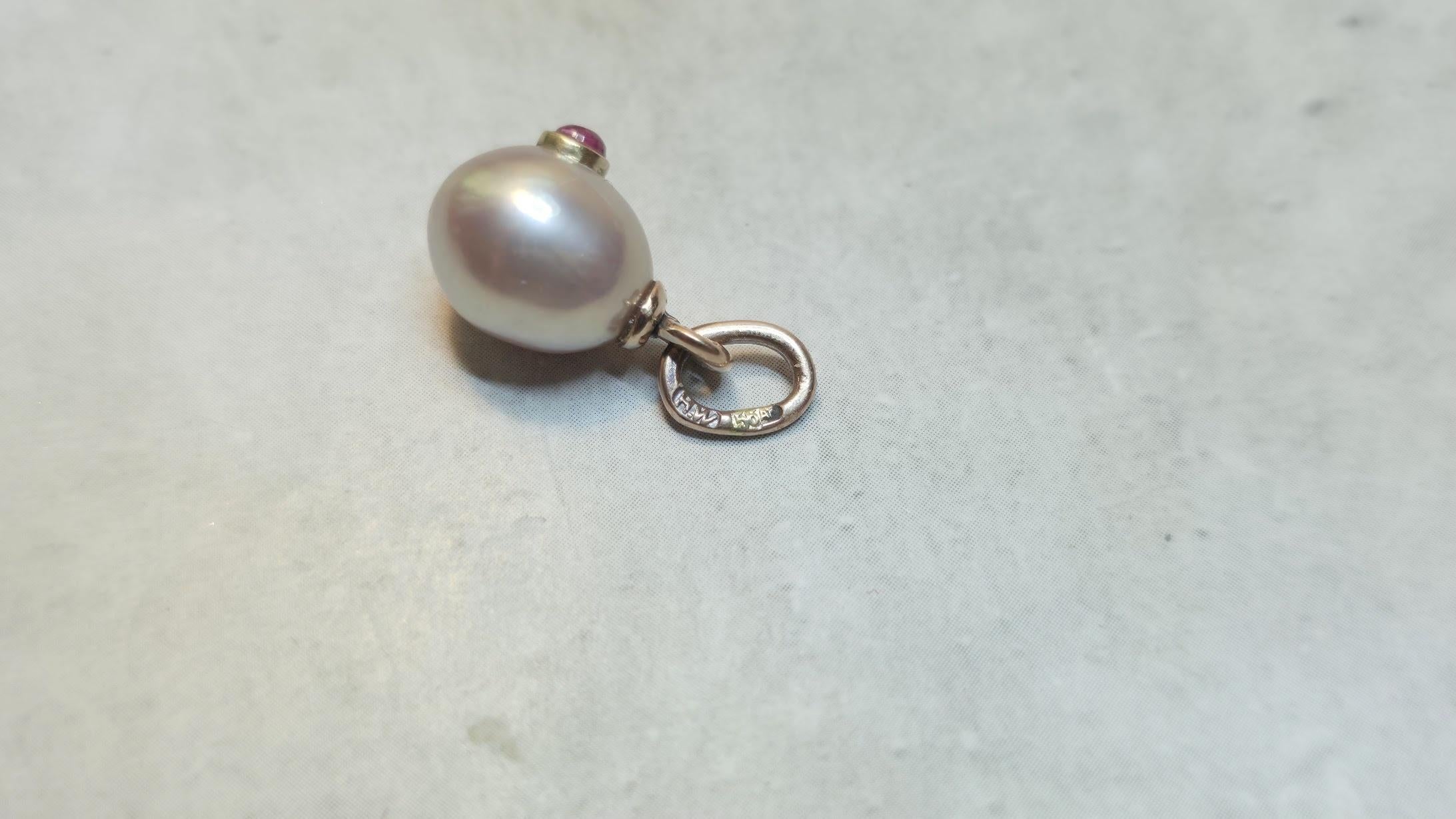 Colgante Fabergé Imperial Pearl Ruby Gold Egg de Henrik Wigström en venta 1