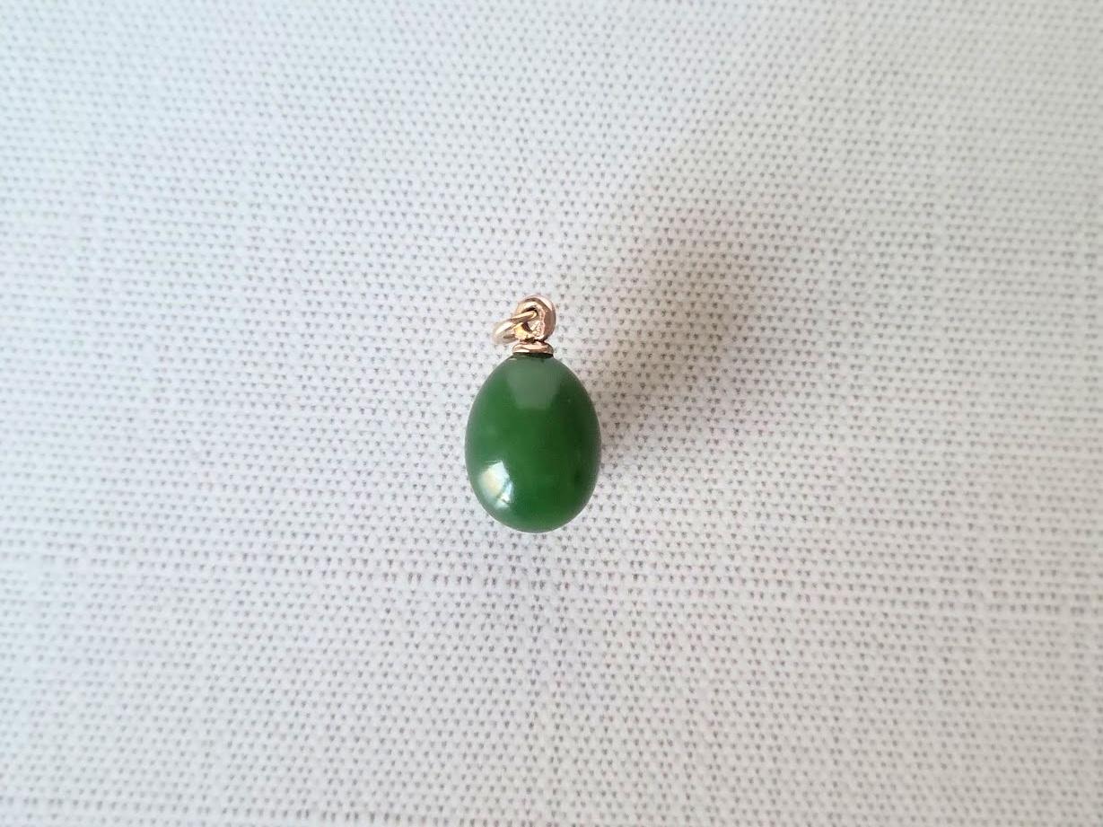 Russian Empire Fabergé Imperial Russian Jade Diamond Gold Egg Pendant by Alfred Thielemann For Sale