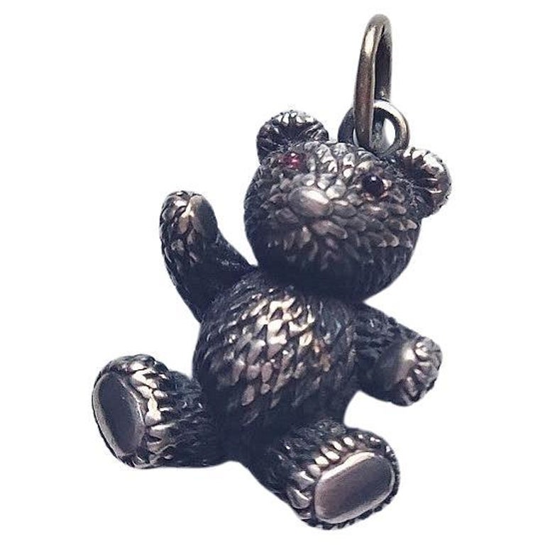 Fabergé Imperial Silver Gilt Teddy Bear Pendant, Workmaster Victor Aarne  For Sale at 1stDibs | louis vuitton teddy bear necklace, teddy hung 14k, teddy  imperial