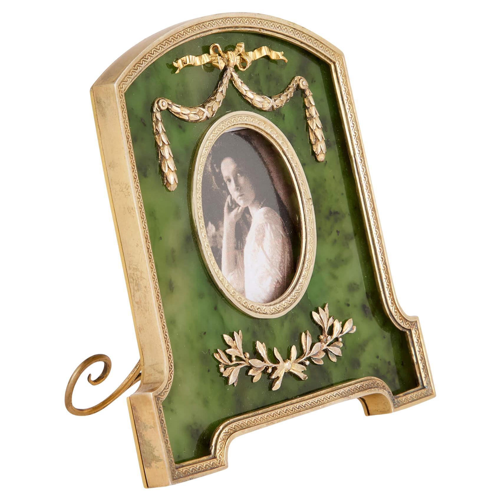 Fabergé-inspirierter Nephrit- und Vermeil-Bilderrahmen