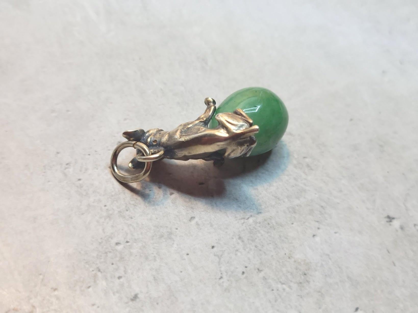 Mixed Cut Fabergé Julius Rappoport Jade Egg Pendant with Silver Bulldog and Ruby Eyes