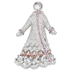 Fabergé Lara à Irkutsk 18K White Gold Diamond Brooch W/ Sapphires, US Clients