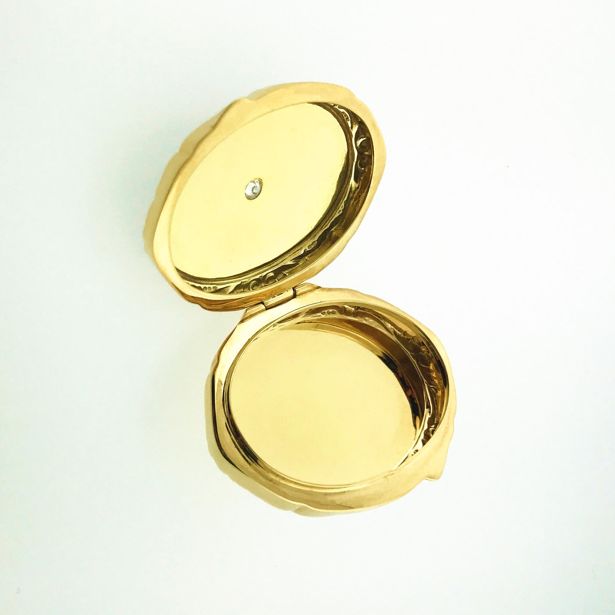 Women's or Men's Fabergé Limited-Edition Yellow Gold Blue Enamel Diamond Pillbox For Sale