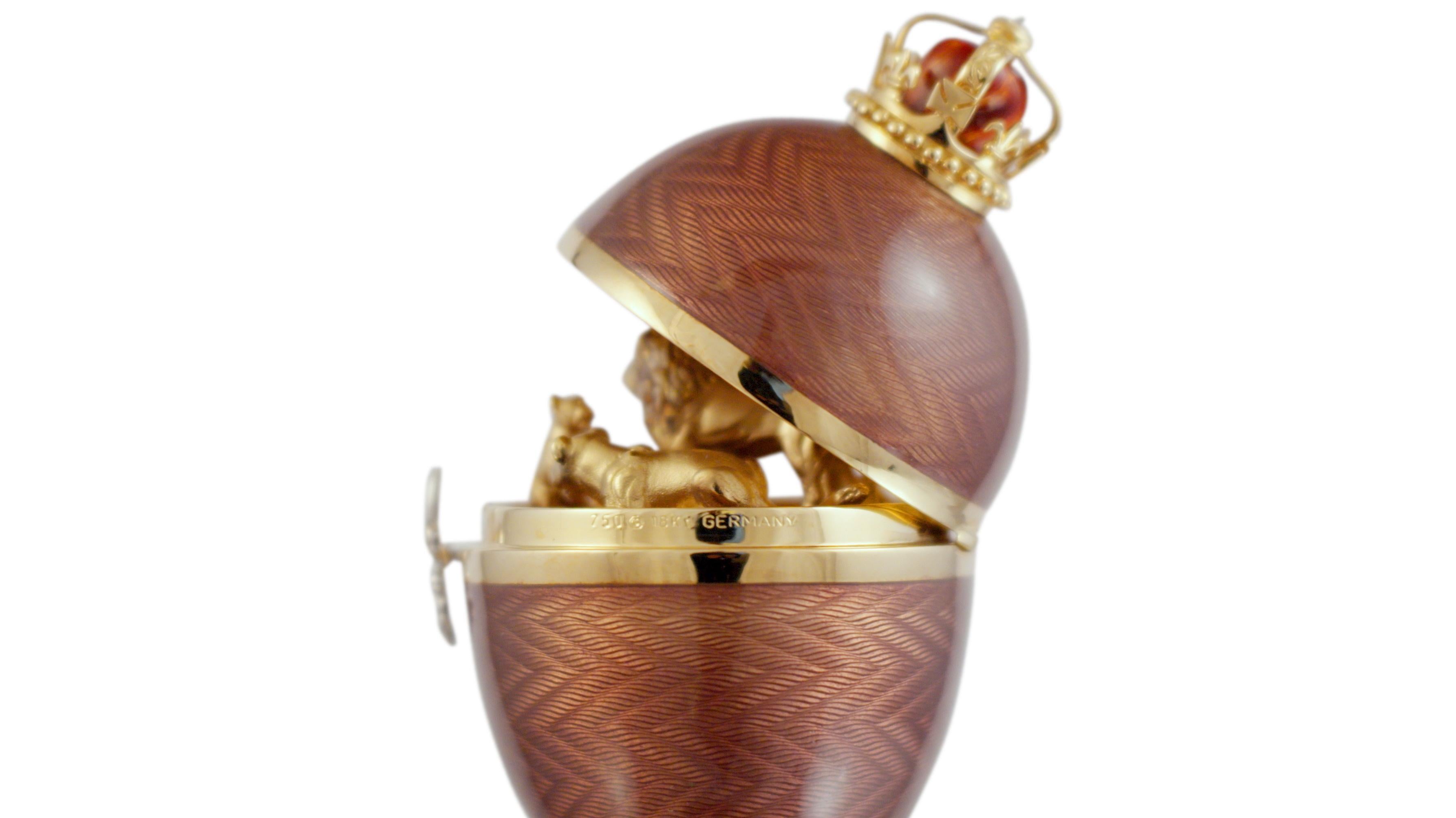 Women's or Men's Fabergé Lion Egg, 18k gold, 16 Diamonds 0.198ct, Jasper, Purple Enamel, Nr. 1/75 For Sale