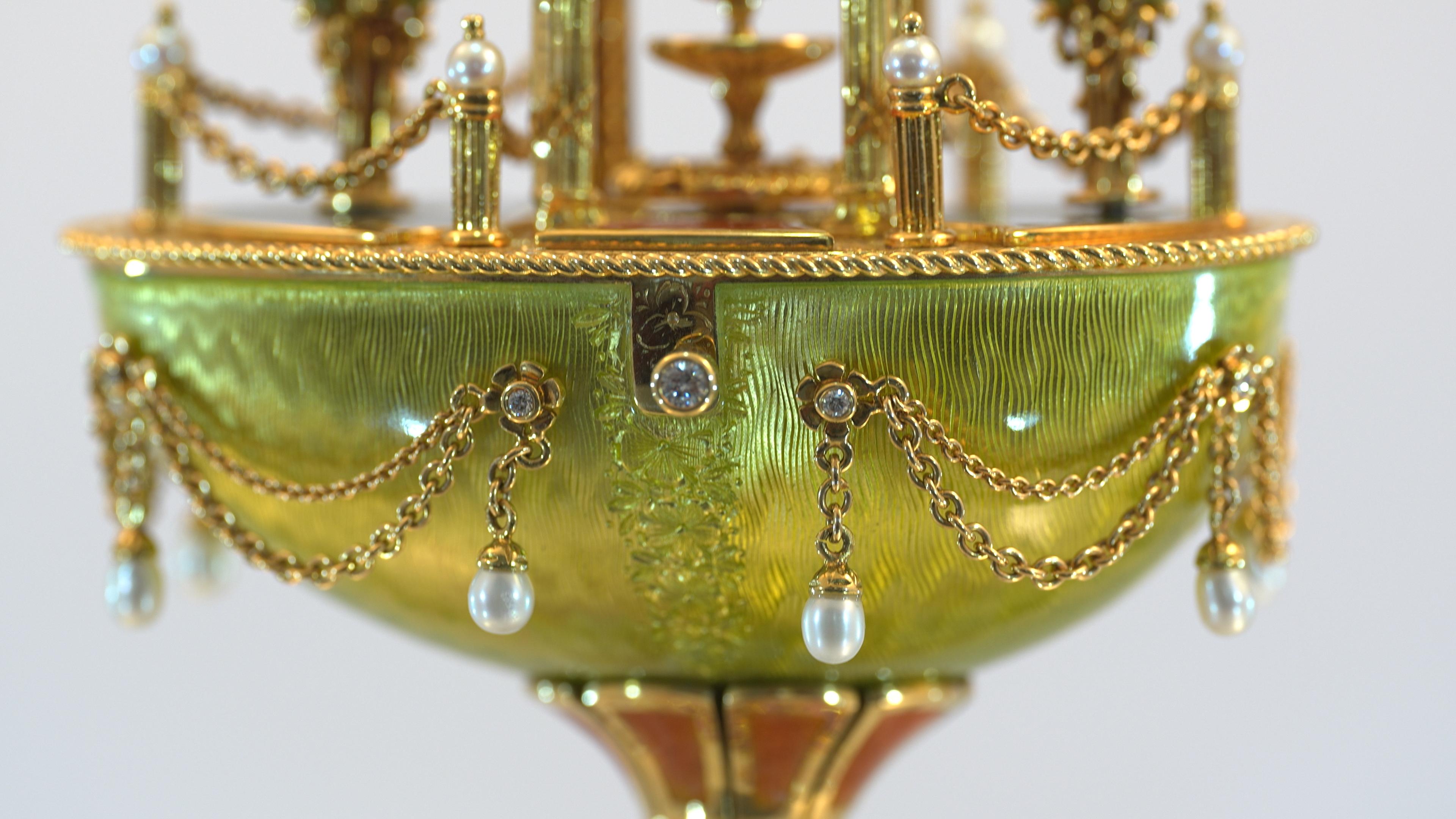 Fabergé Meissen Egg, Gold, Enamel, Diamonds, Gemstones, Porcelain, Music Box For Sale 5