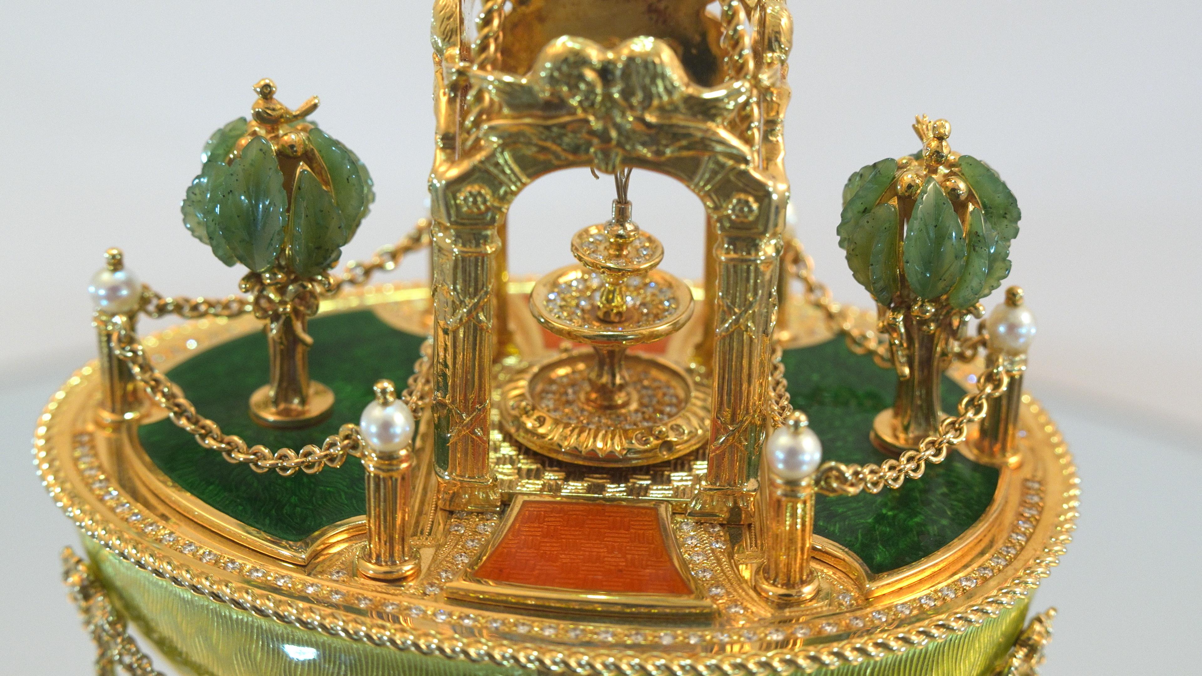 Fabergé Meissen Egg, Gold, Enamel, Diamonds, Gemstones, Porcelain, Music Box In Excellent Condition For Sale In Pforzheim, DE