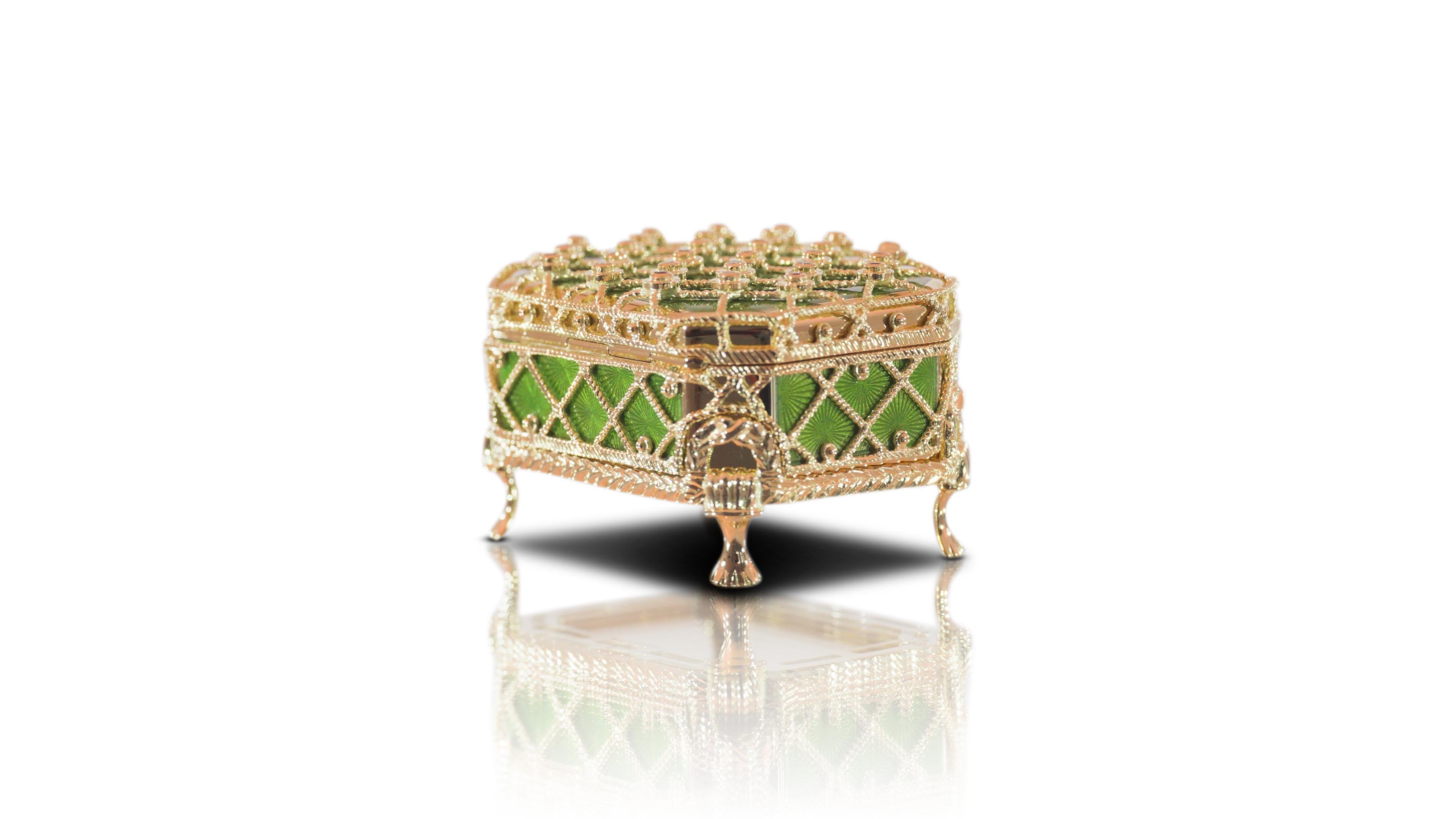 Brilliant Cut Fabergé Pill Box 18K Yellow Gold Green Enamel 12 Diamonds and 16 Rubies