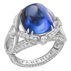 Bague Fabergé en platine, 11,21 cts de saphir bleu royal Sugarloaf et diamant blanc