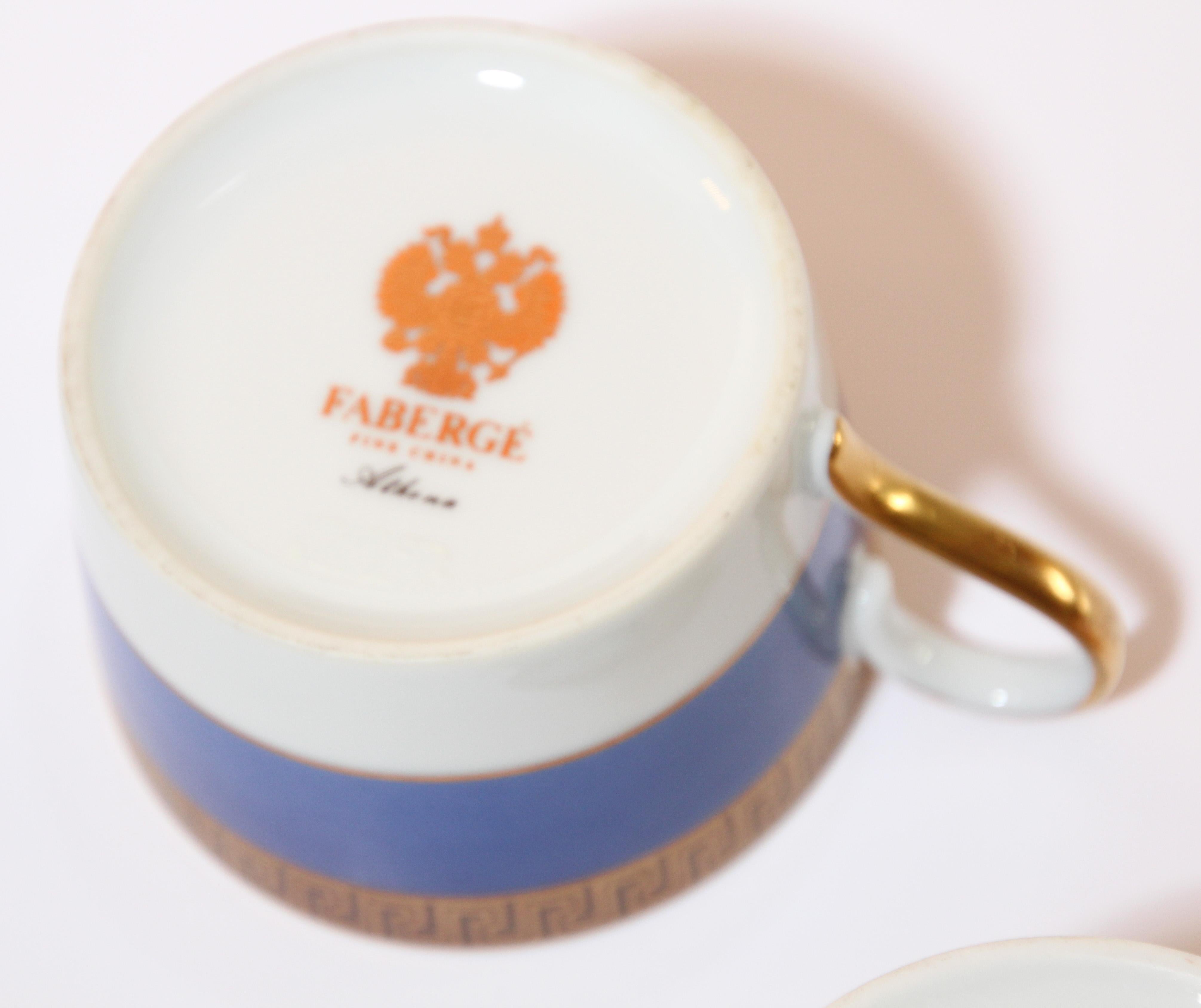 Tasses à thé et à café en porcelaine Fabergé - Ensemble de quatre dans un étui en velours en vente 10