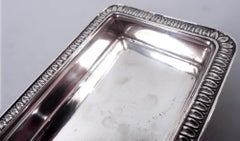 Vide-poche rettangolare in argento in stile neoclassico russo di Fabergé