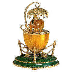 Fabergé Siam-Egg Objet, 18k Gold, Yellow Enamel, Diamonds, Agate, Malachite