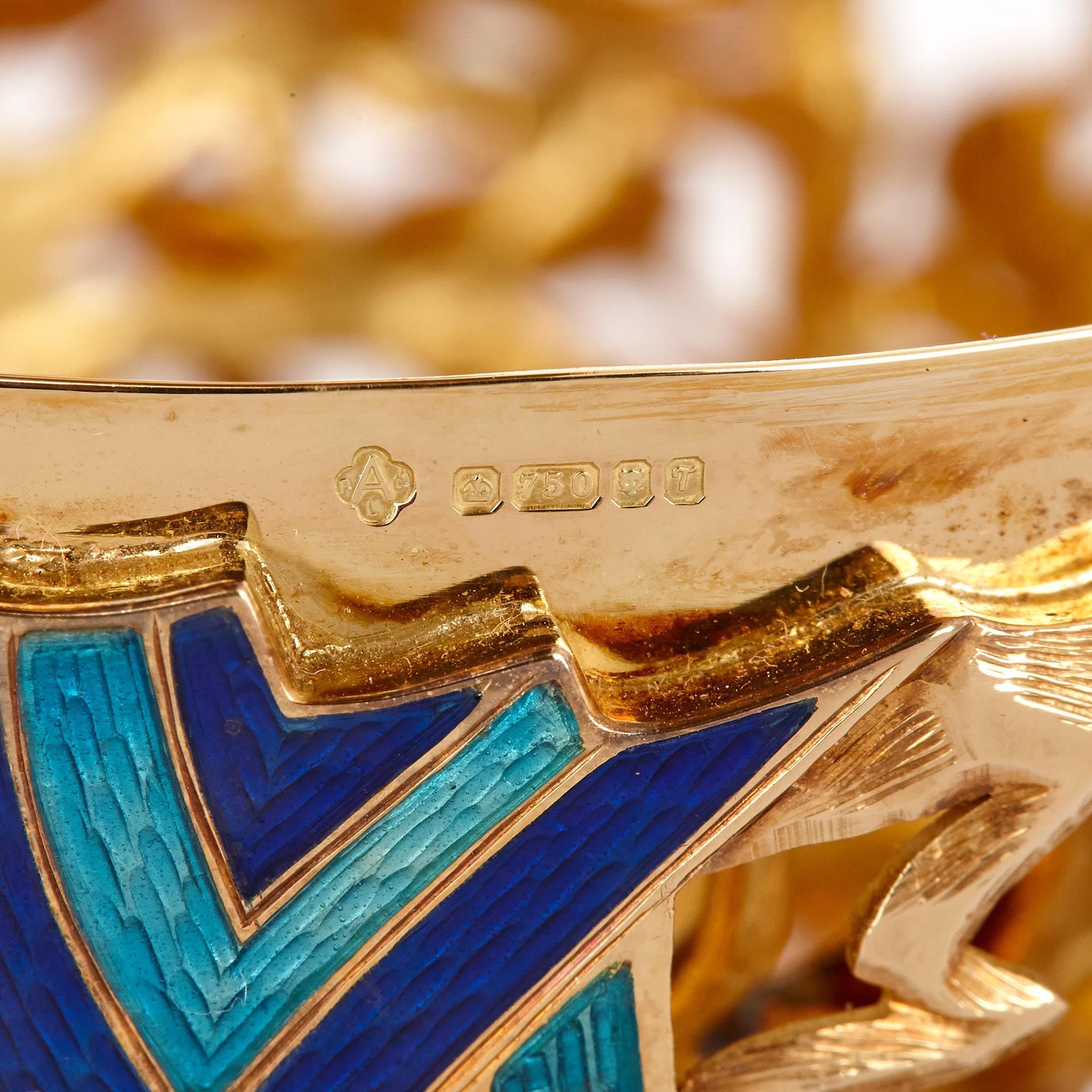 Œuf en or, émaillé et orné de pierres précieuses, style Fabergé, par Asprey en vente 3