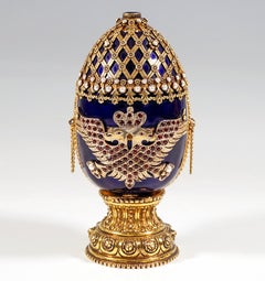 Œuf décoratif en argent émaillé de style Fabergé avec miniature, Russie, début du 20e siècle