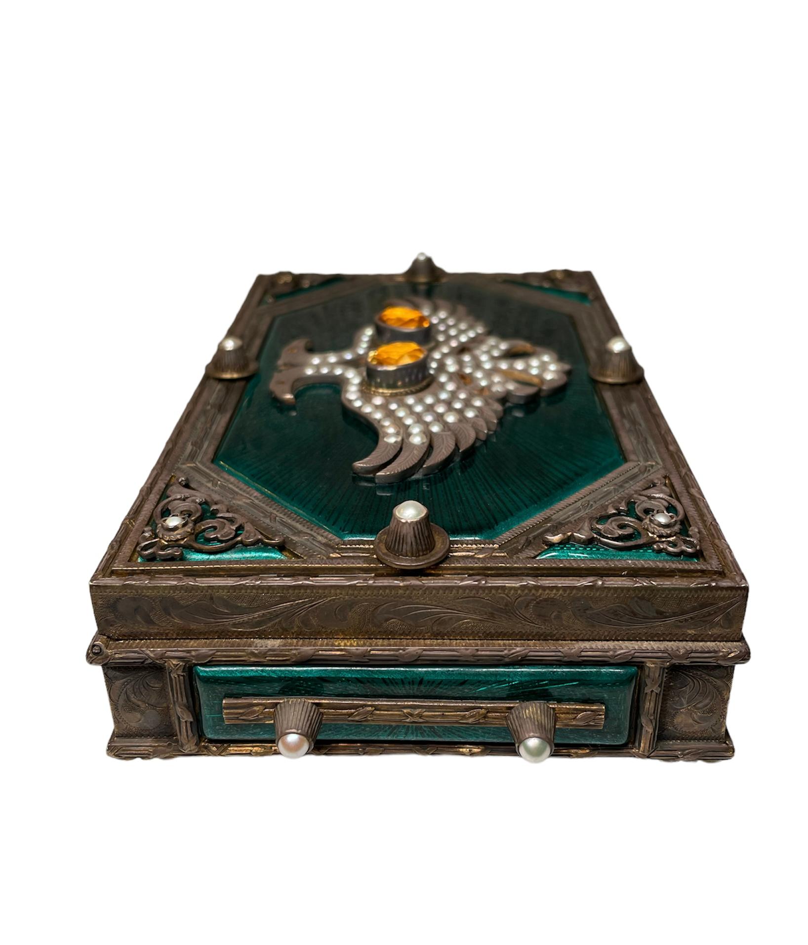 Dekorative Schachtel/ Zigarrenetui aus Sterlingsilber im Faberge-Stil mit Guilloche-Emaille-Emaille-Sterlingsilber (Belle Époque) im Angebot