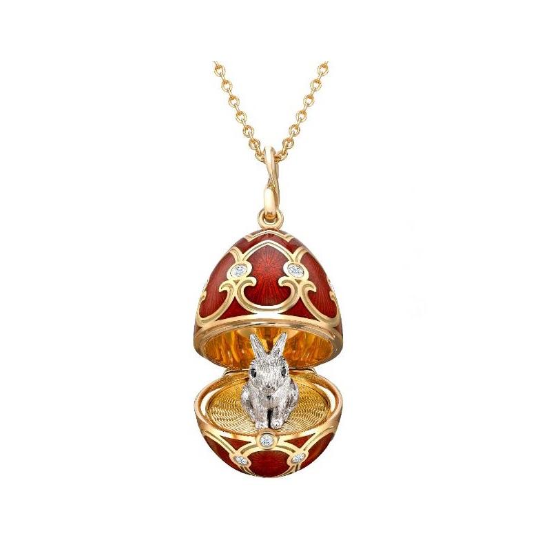 Fabergé Heritage Yellow Gold Red Guilloché Enamel Year of the Rabbit
Surprise Locket.
18k yellow and white gold
17 round brilliant diamonds total weight 0.29ct (G VS+)
2 round black diamonds total weight 0.005ct
18k yellow gold chain 50cm
egg size